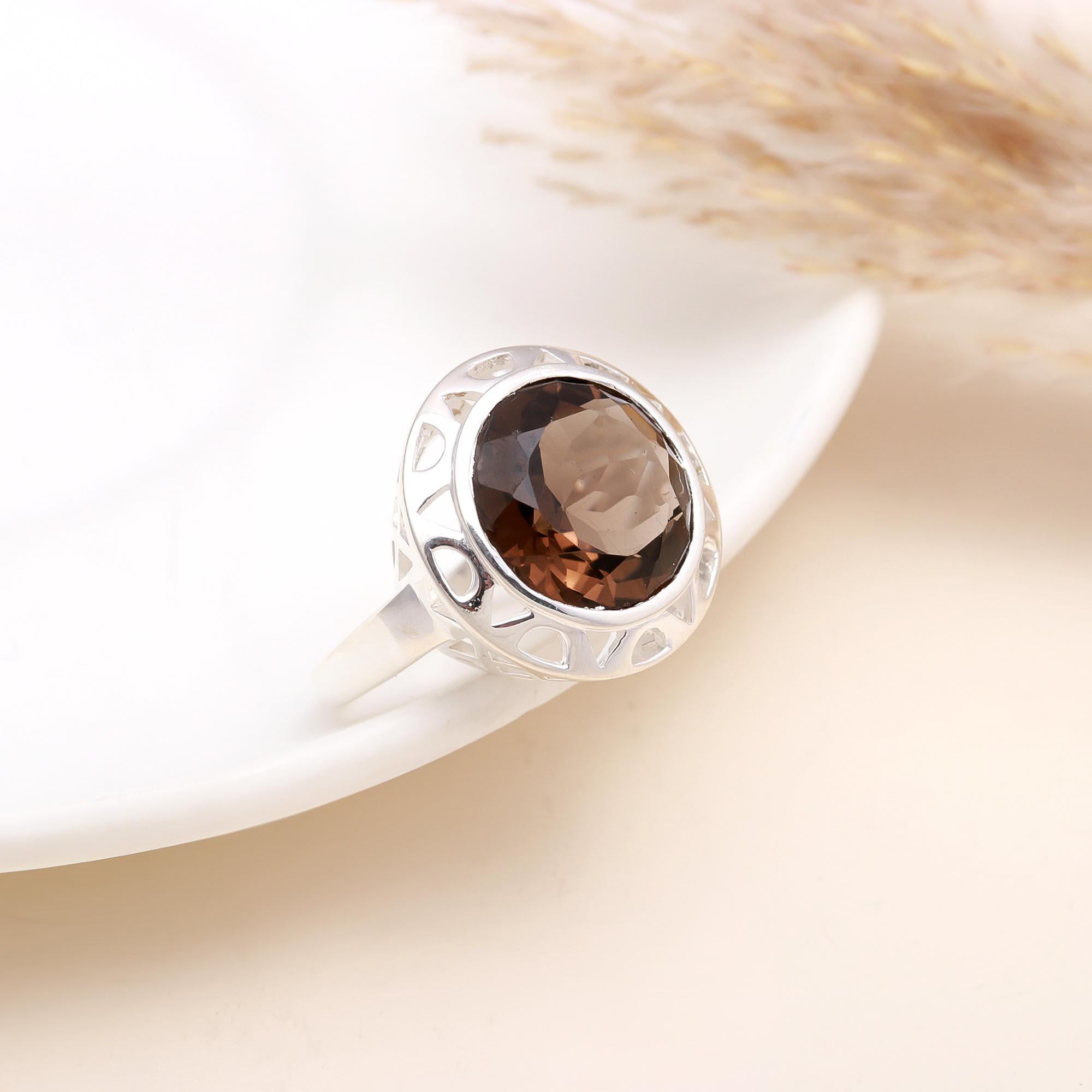 The Vintage Oval: Smoky Quartz Latticework Ring