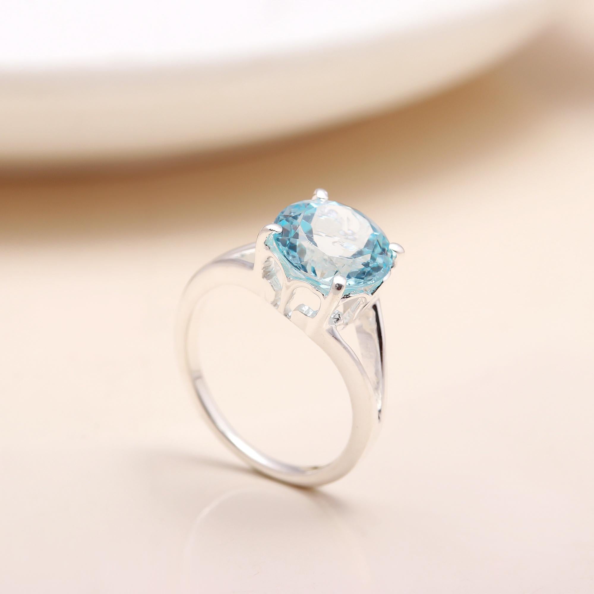 The Azure Crown: Vintage Style Scroll Ring