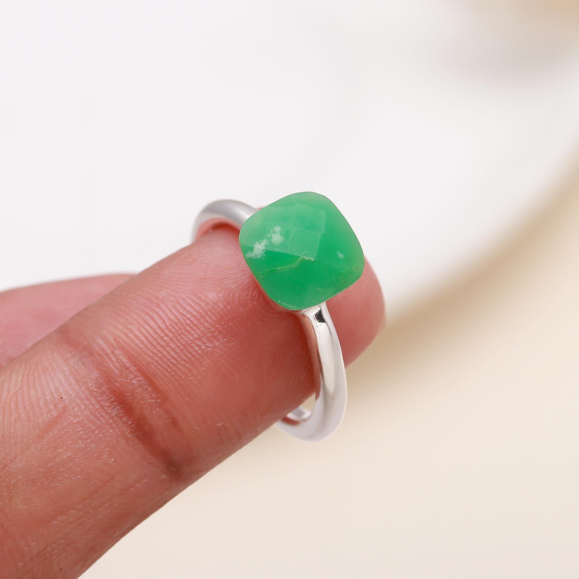 The Green Emerald: Minimalist Solitaire Ring