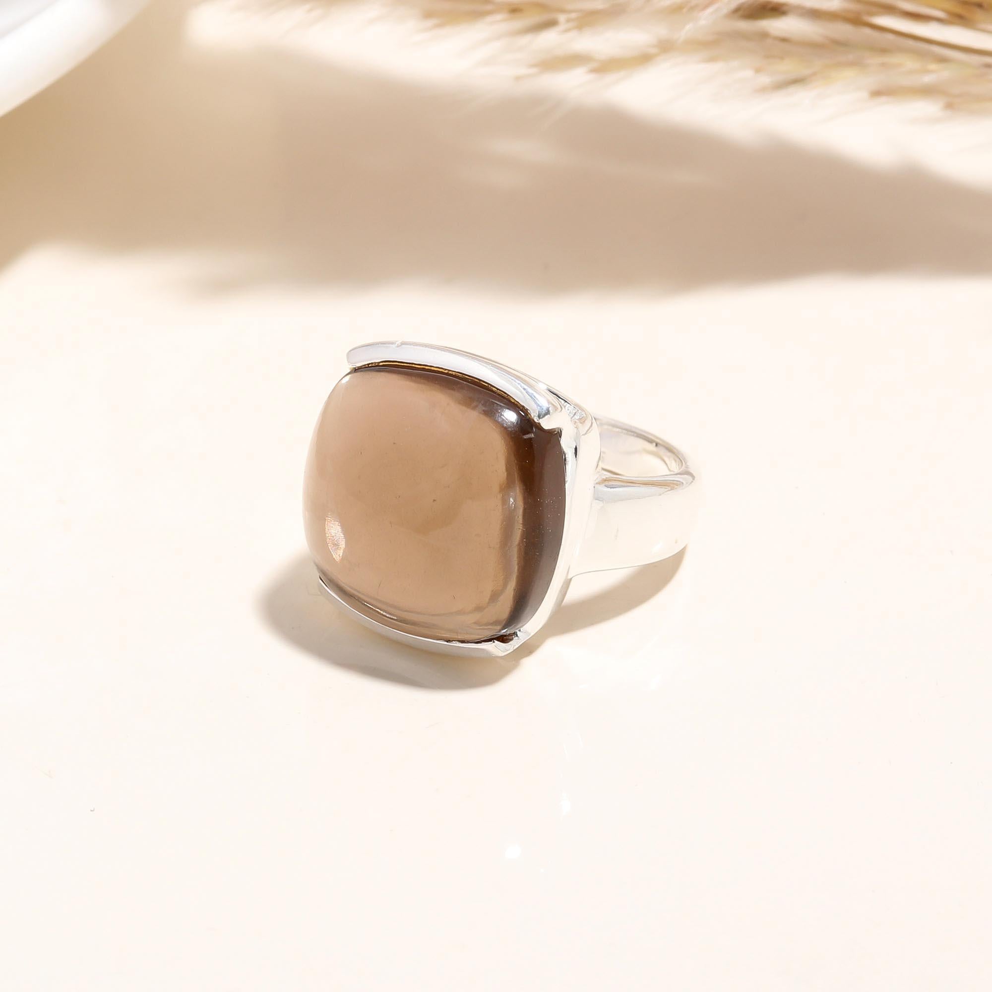 The Earthy Cube : Modern Box Setting Ring