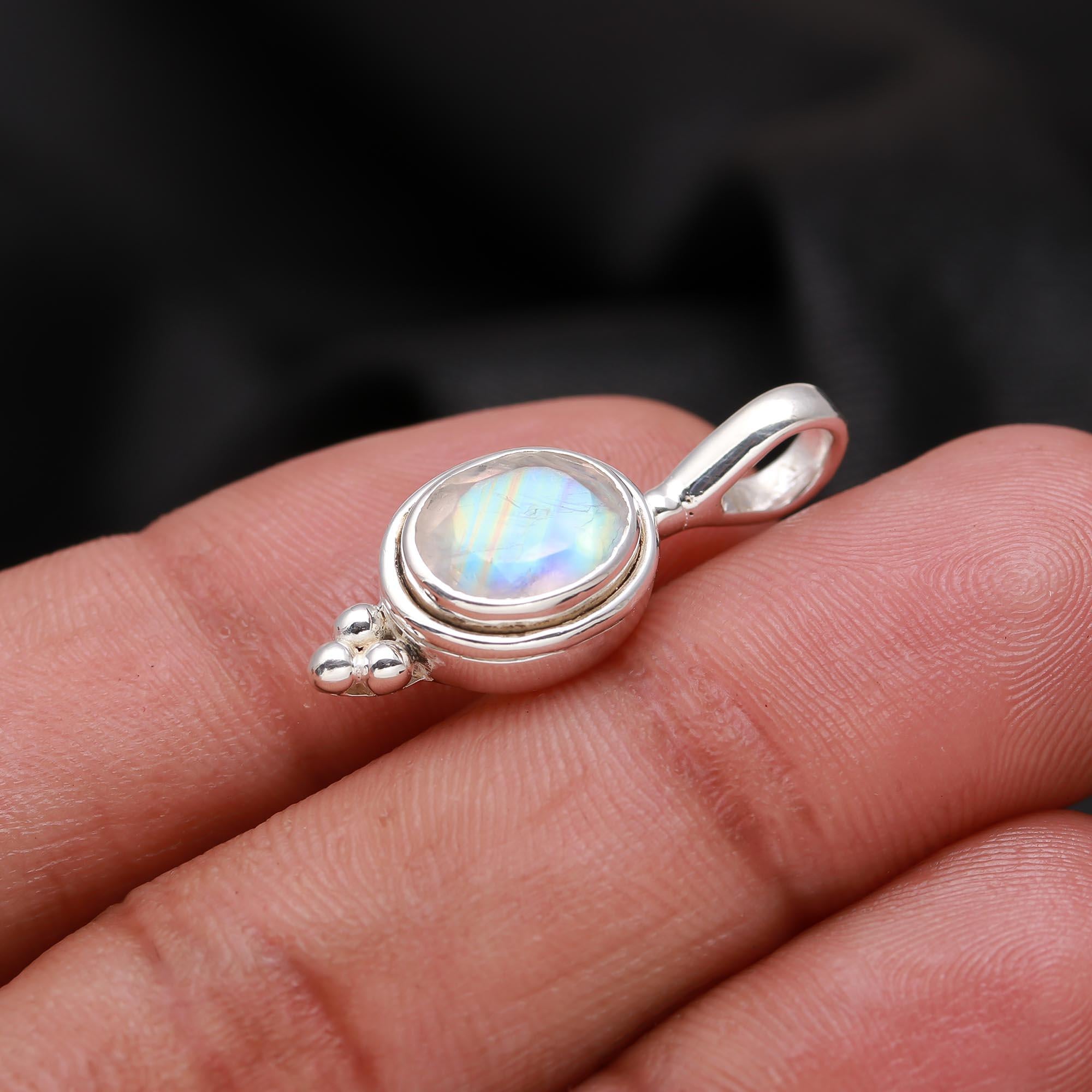 sterling silver Moonstone gemstone pendant