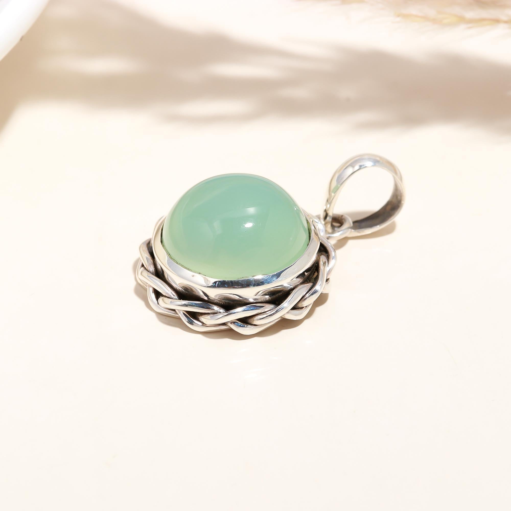 The Mint Rope: Green Chalcedony Twisted Rope Silver Pendant