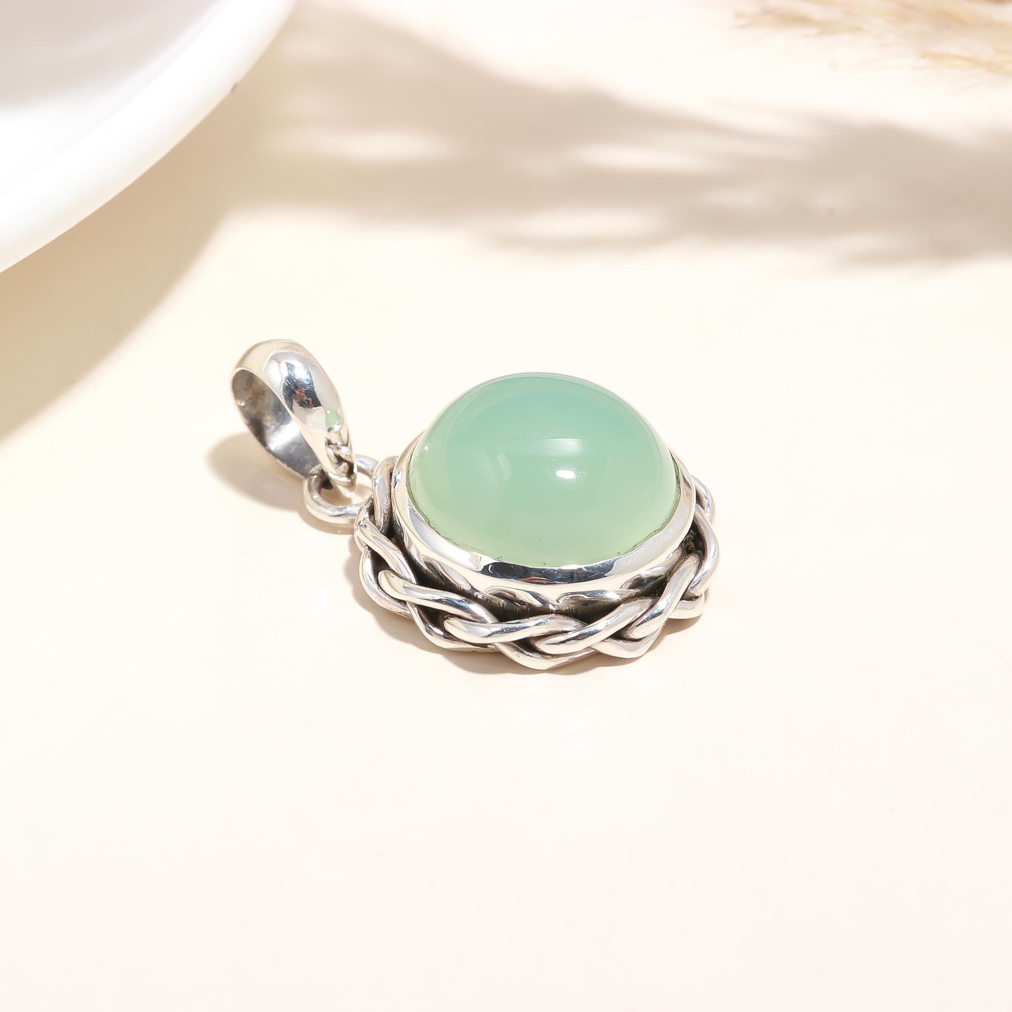 The Mint Rope: Green Chalcedony Twisted Rope Silver Pendant