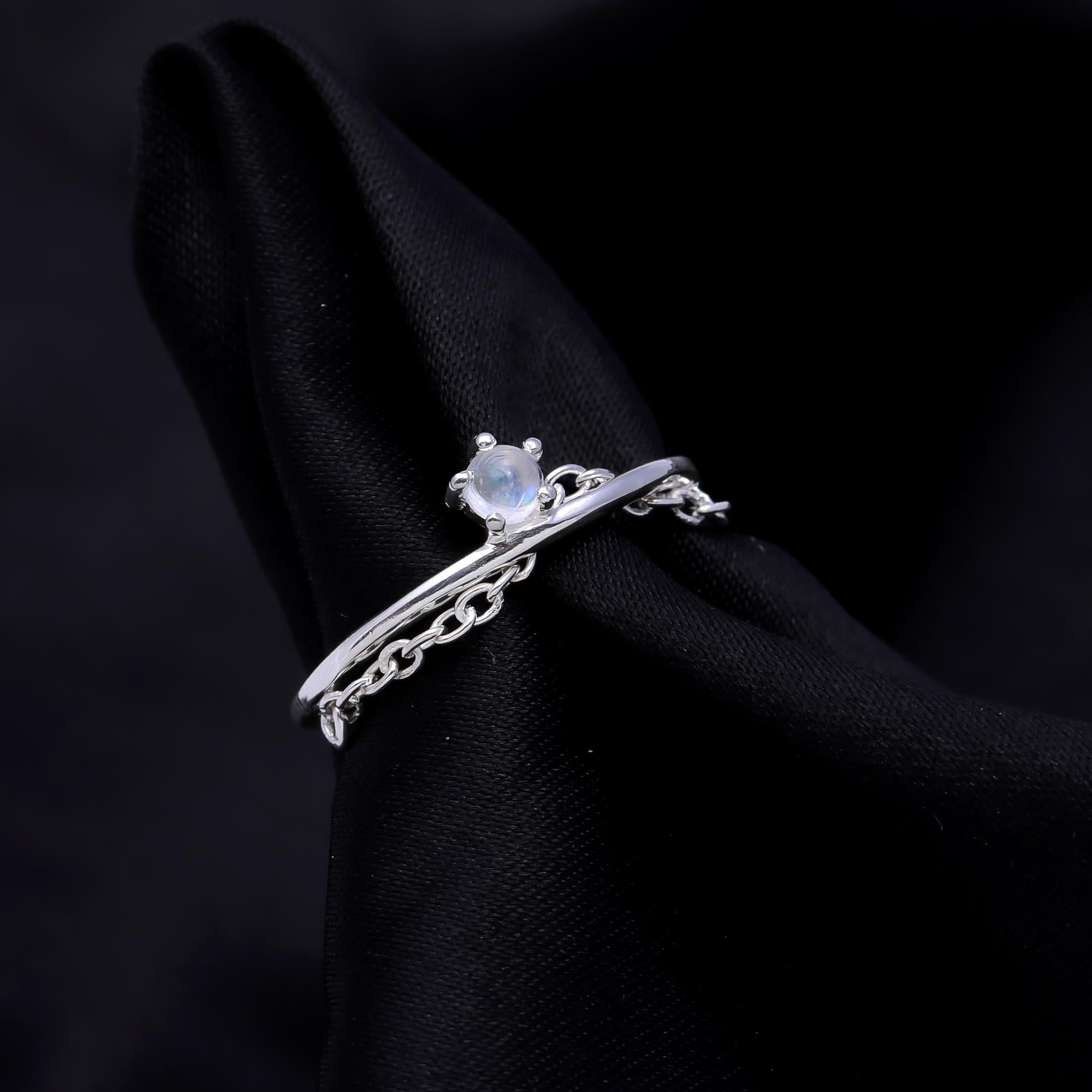 The Chain Link Moonstone: Moonstone Chain Style Ring