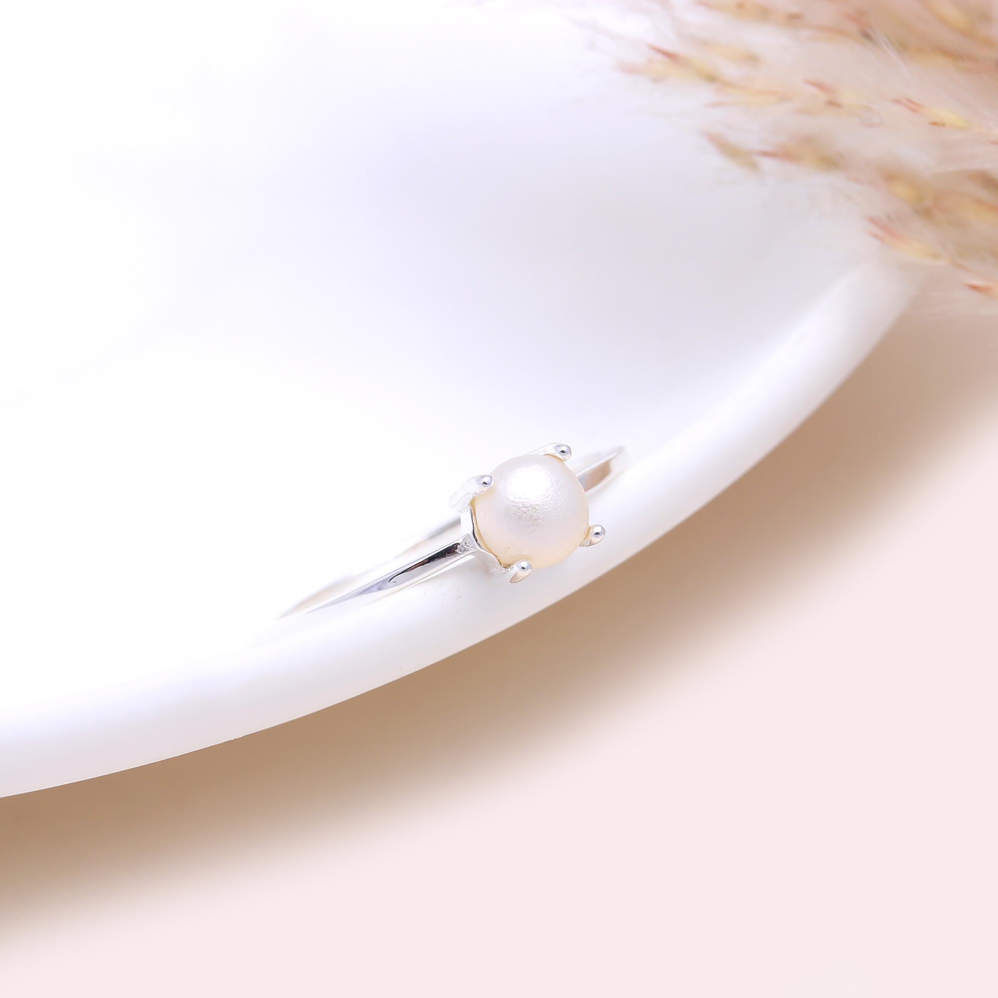 The Classic Pearl Solitaire: Round Freshwater Pearl Ring