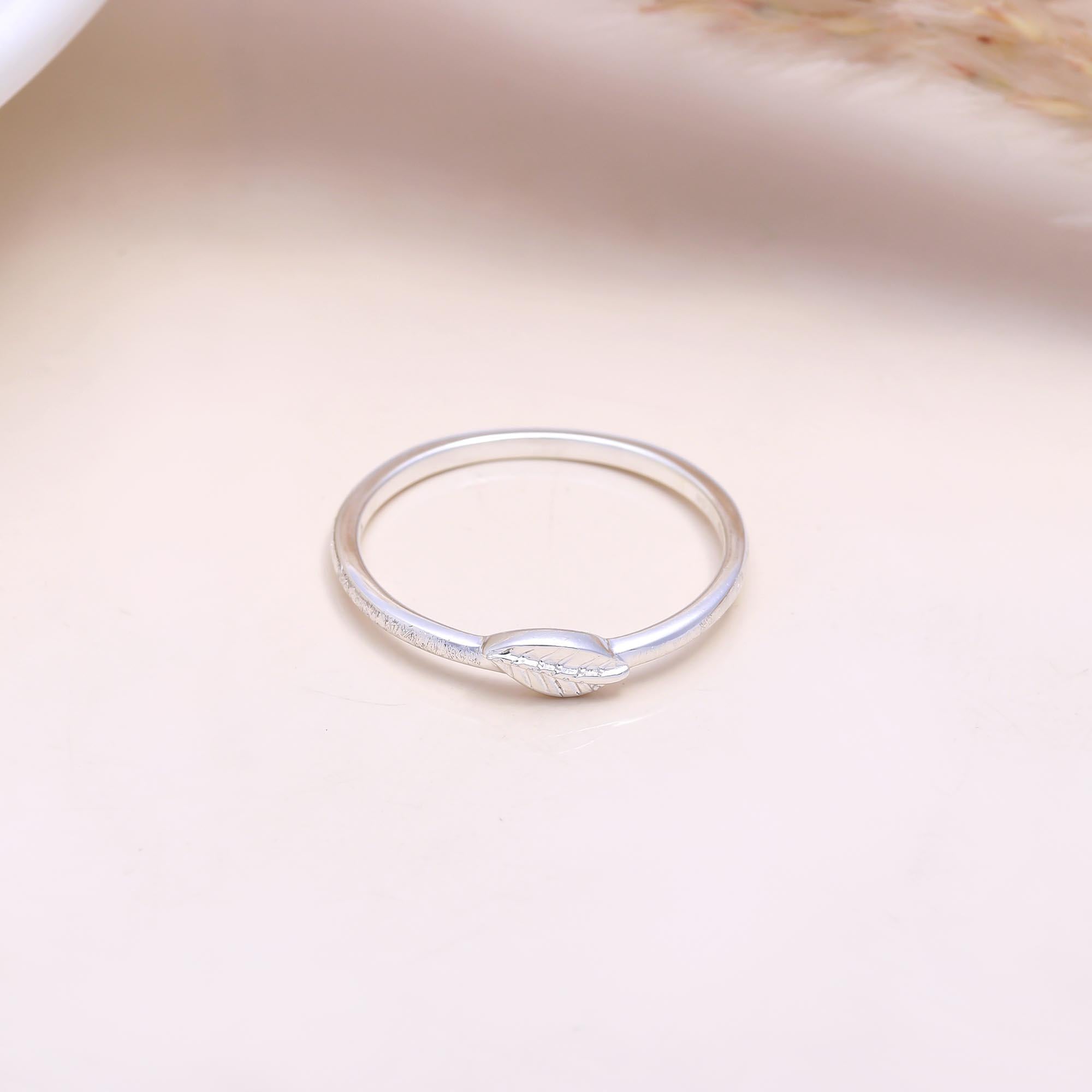The Forest Touch: Silver Leaf Textured Ring