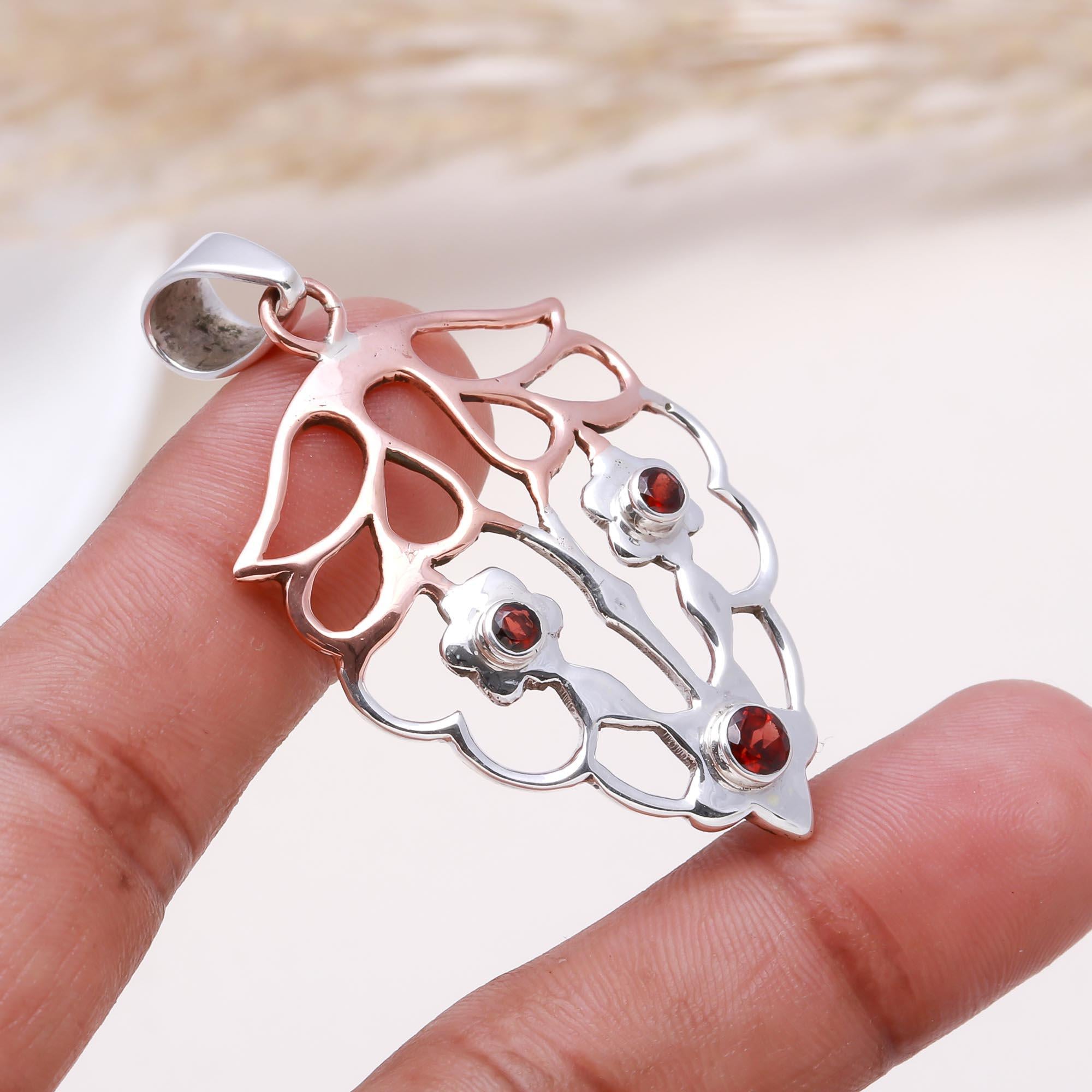 The Autumn Leaf: Garnet & Two-Tone Leaf Pendant