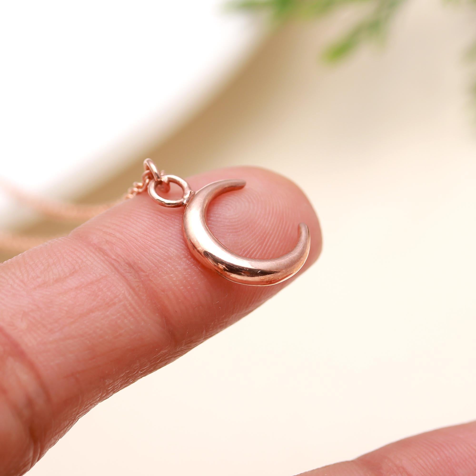 925 Silver Crescent Moon Pendant Necklace