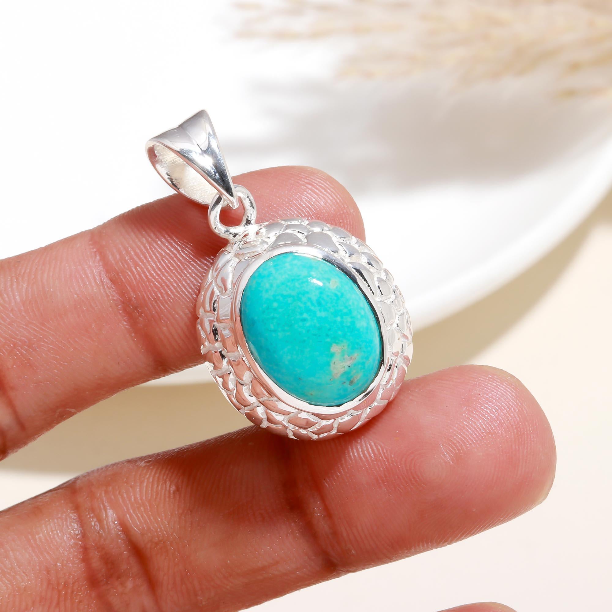 The Artisan Turquoise: Textured Basket Setting Pendant