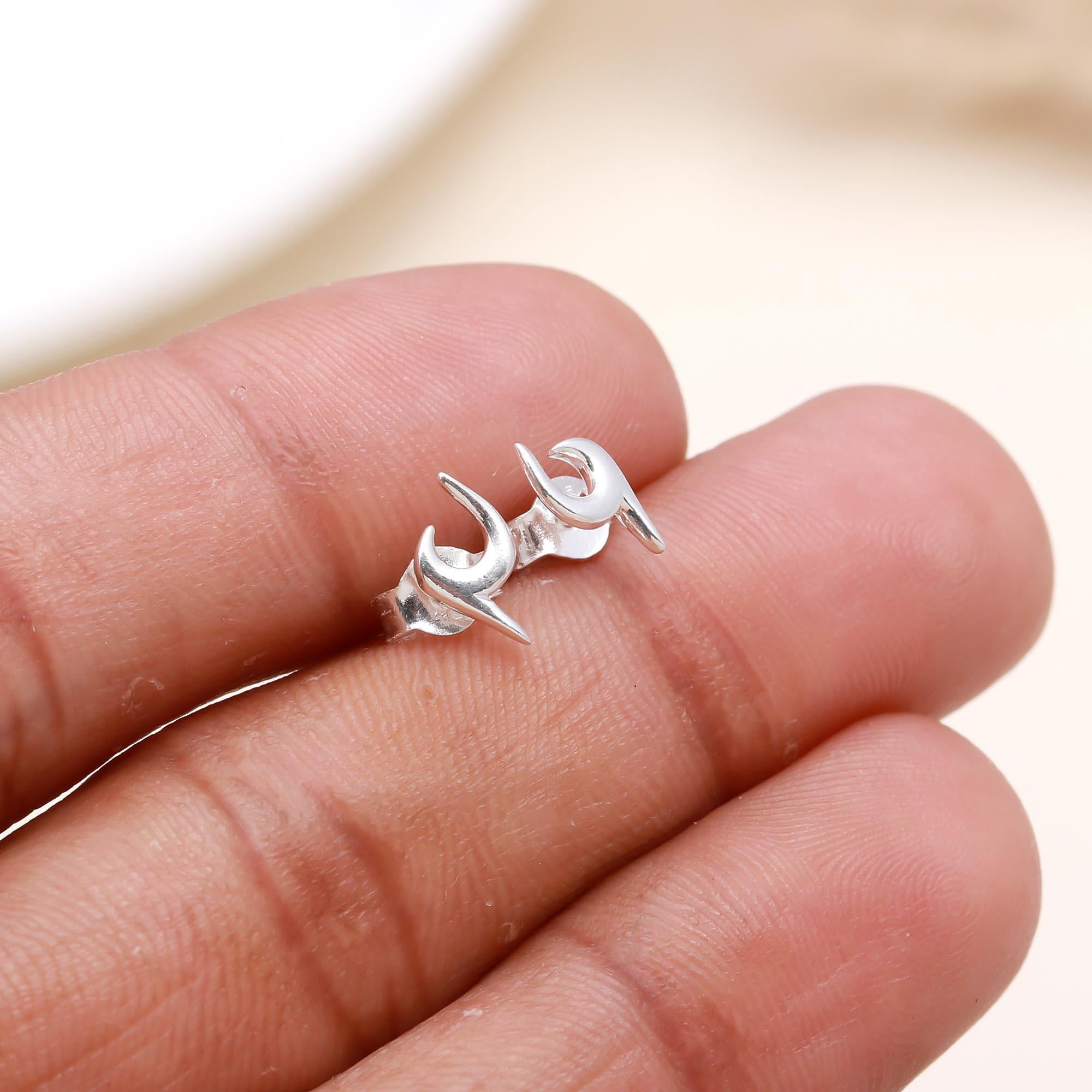 925 Sterling Silver Unique Minimalist Stud Earrings