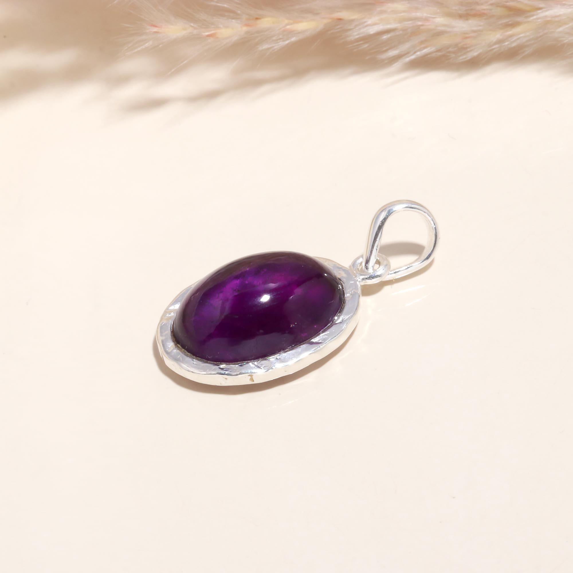 925 Sterling Silver Oval Amethyst Gemstone Pendant
