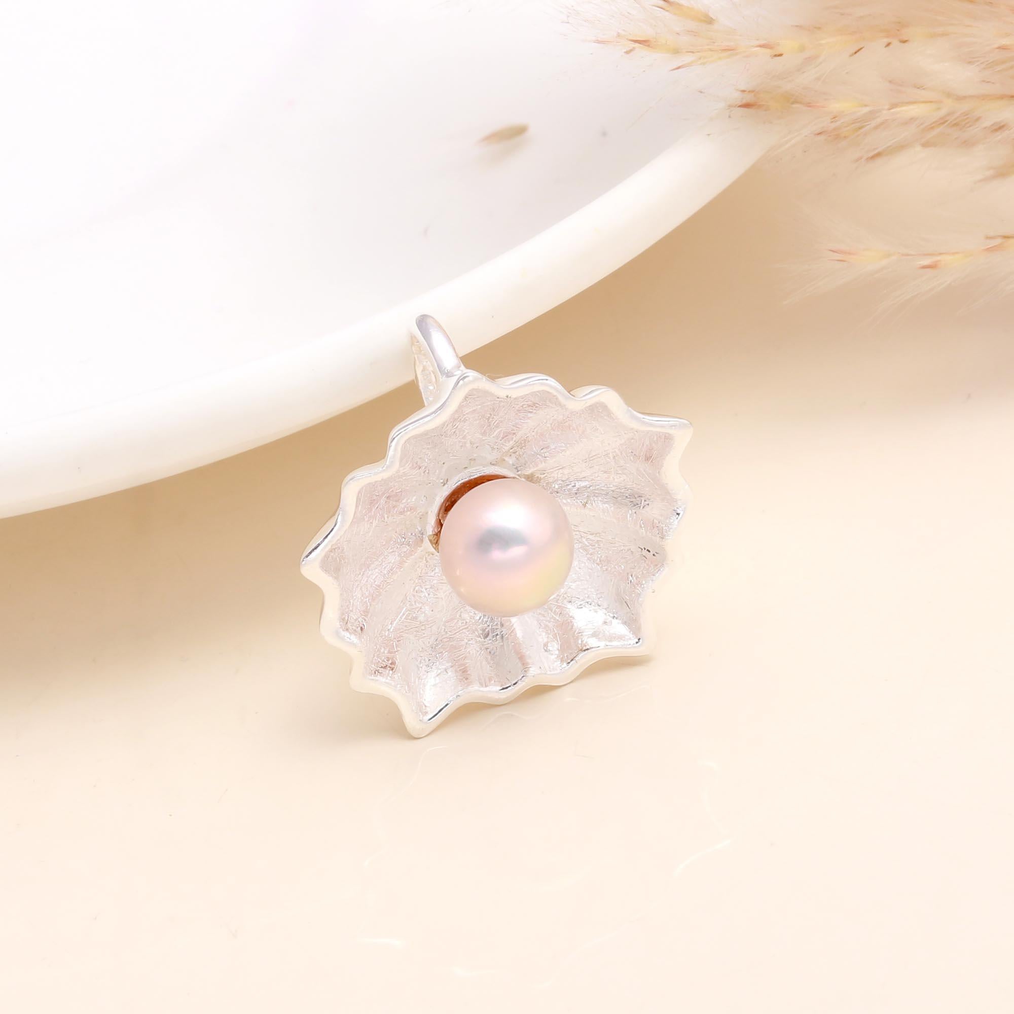 925 Sterling Silver Pink Pearl Flower Pendant