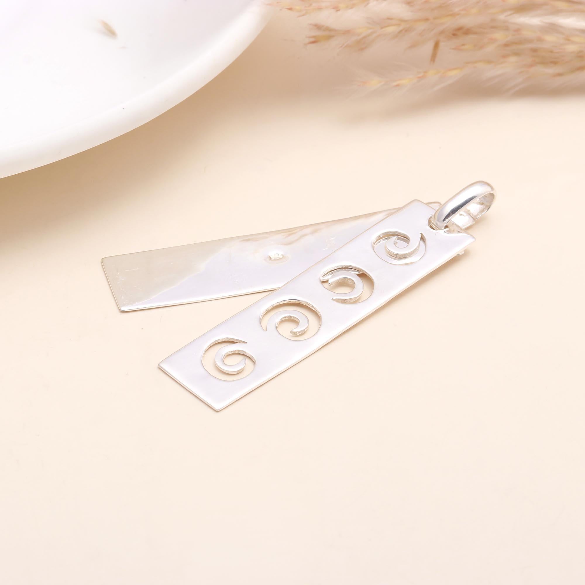 925 Sterling Silver Engraved Swirl Motif Bar Pendant