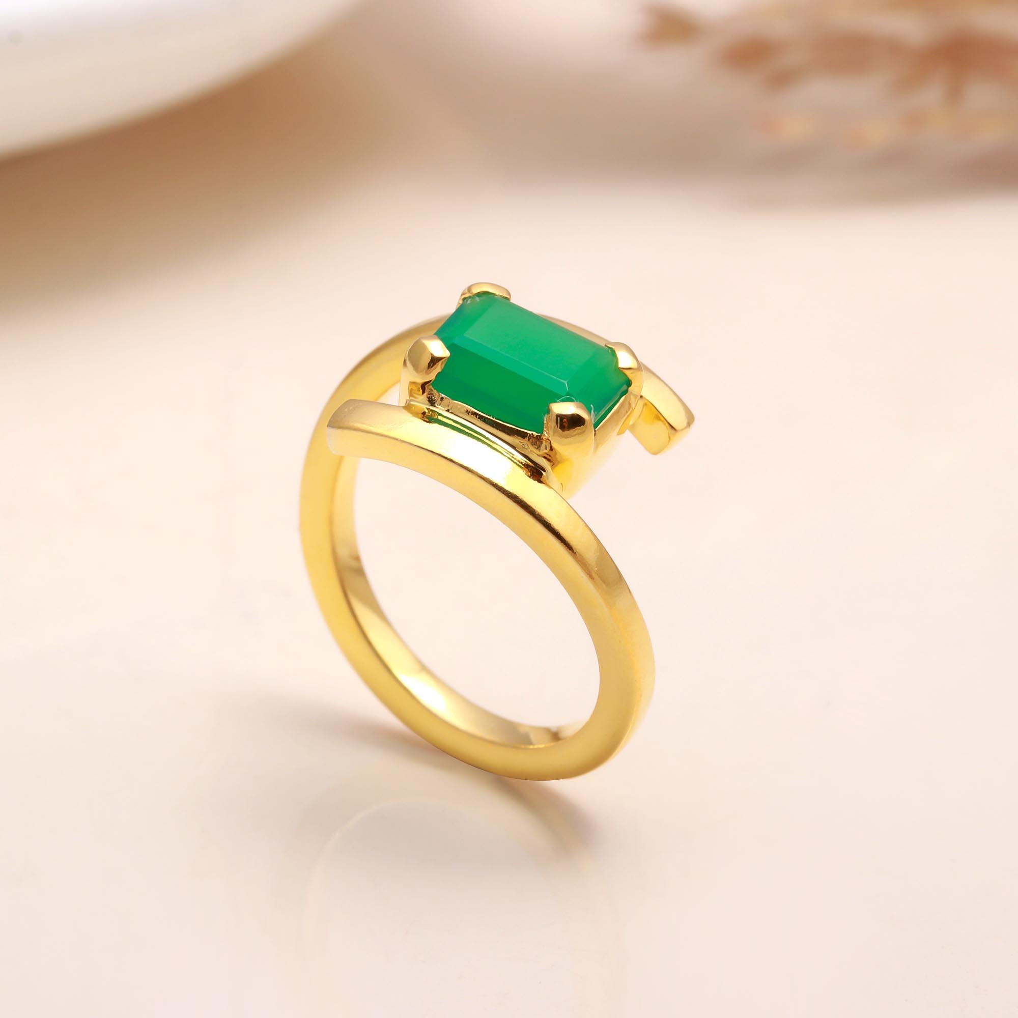 The Geometric Emerald: Gold Modern Bypass Ring