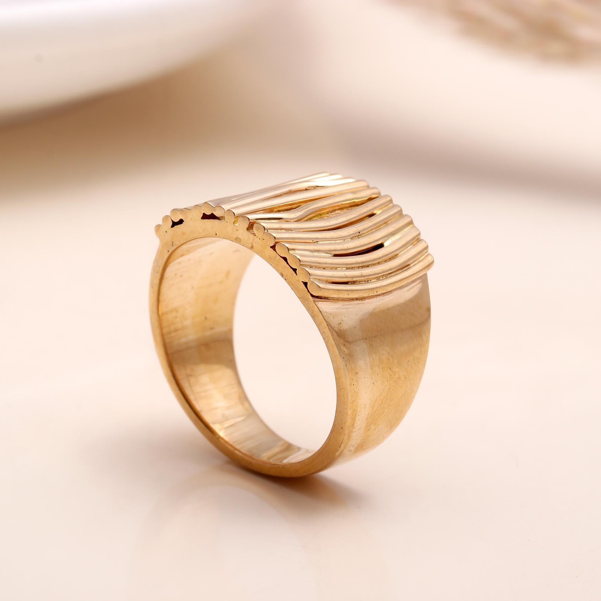 The Linear Horizon: Grooved Wide Band Ring