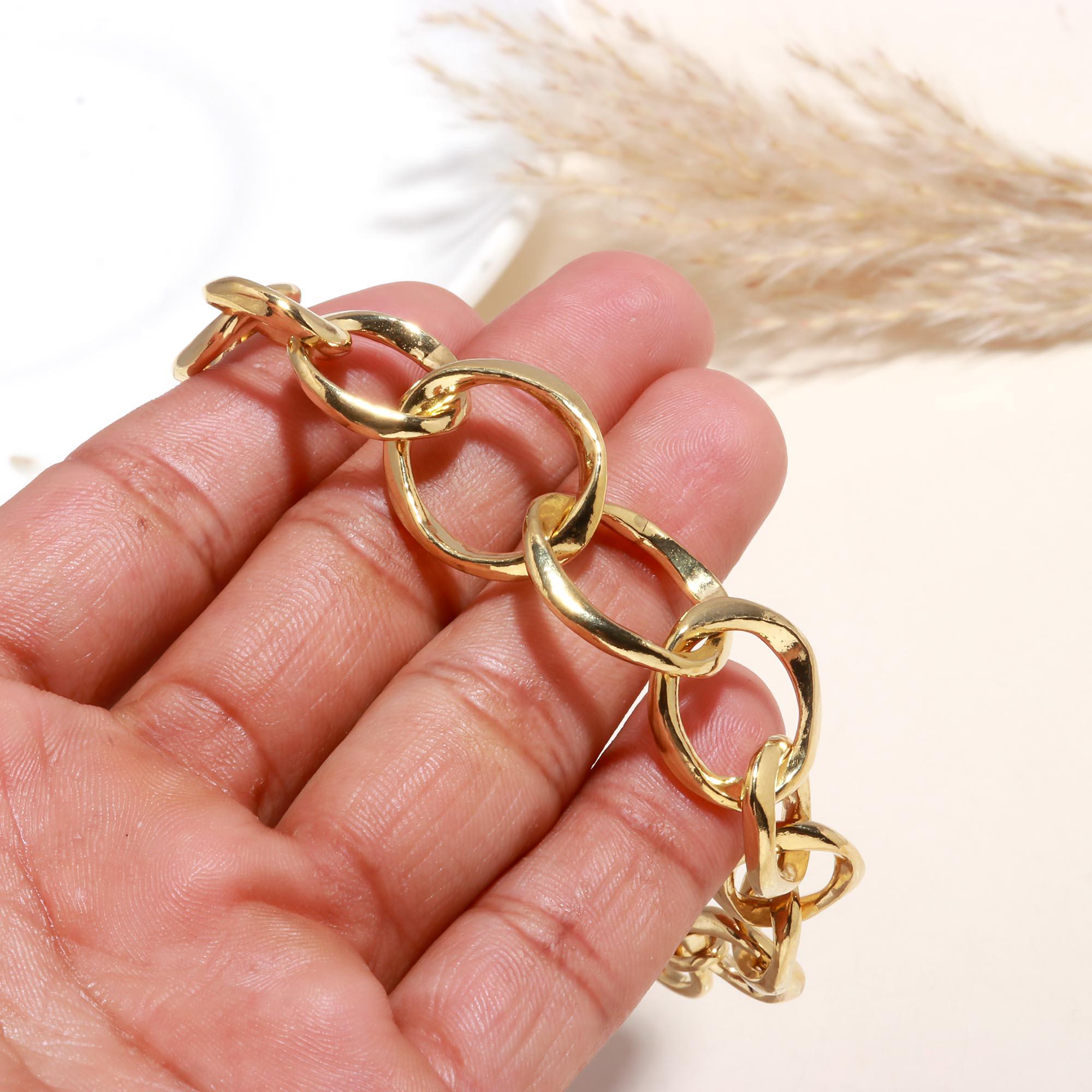 The Golden Loop: Chunky Gold Vermeil Link Toggle Bracelet