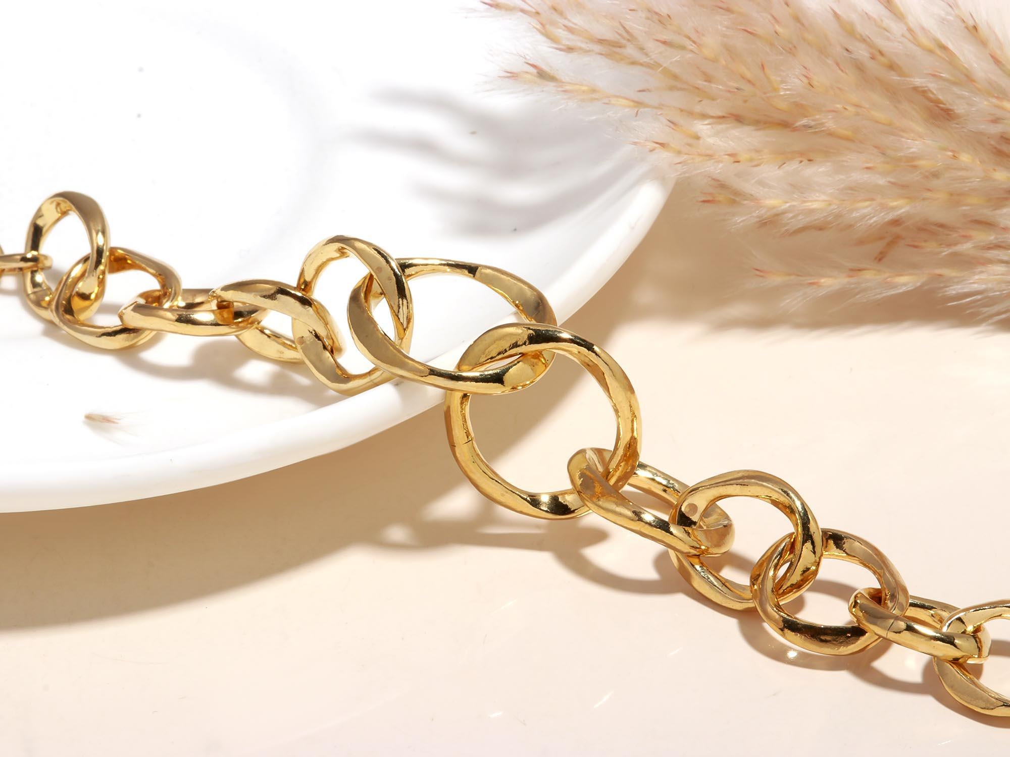 The Golden Loop: Chunky Gold Vermeil Link Toggle Bracelet