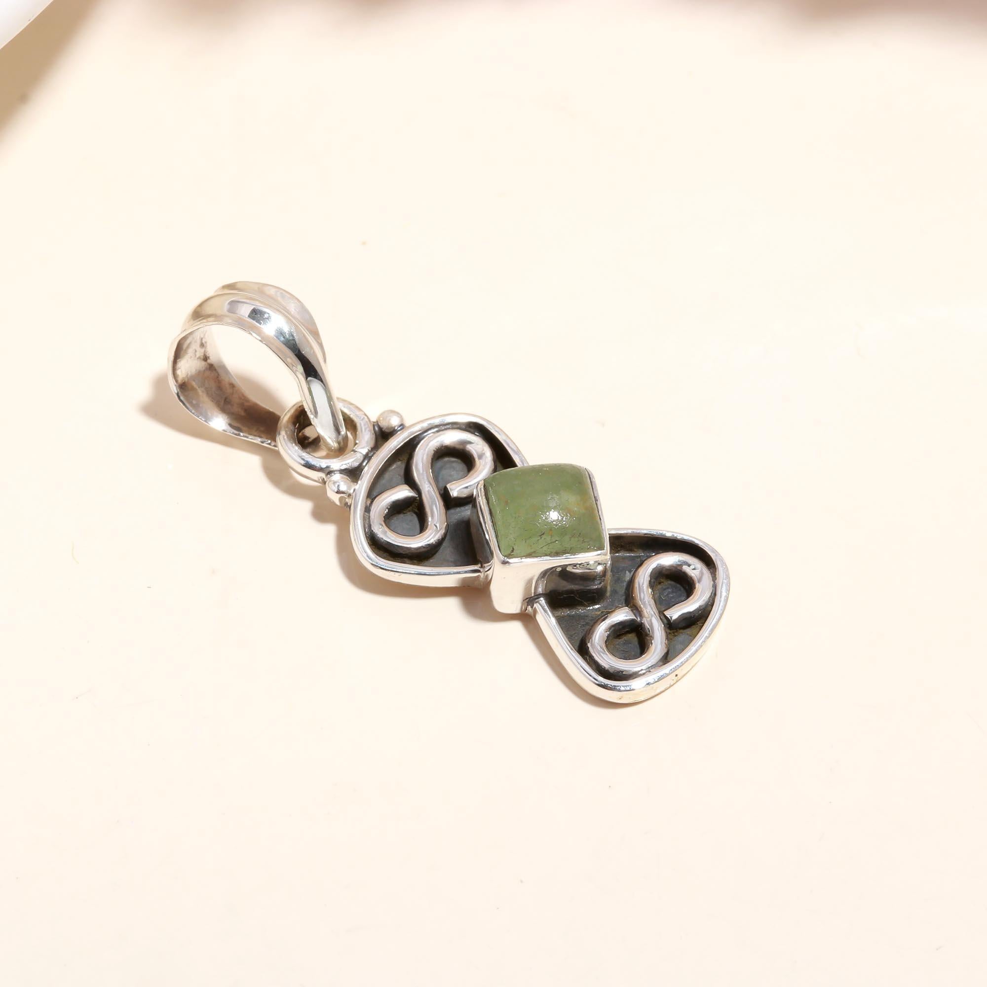 The Verdant Infinity: Aventurine Infinity Pendant