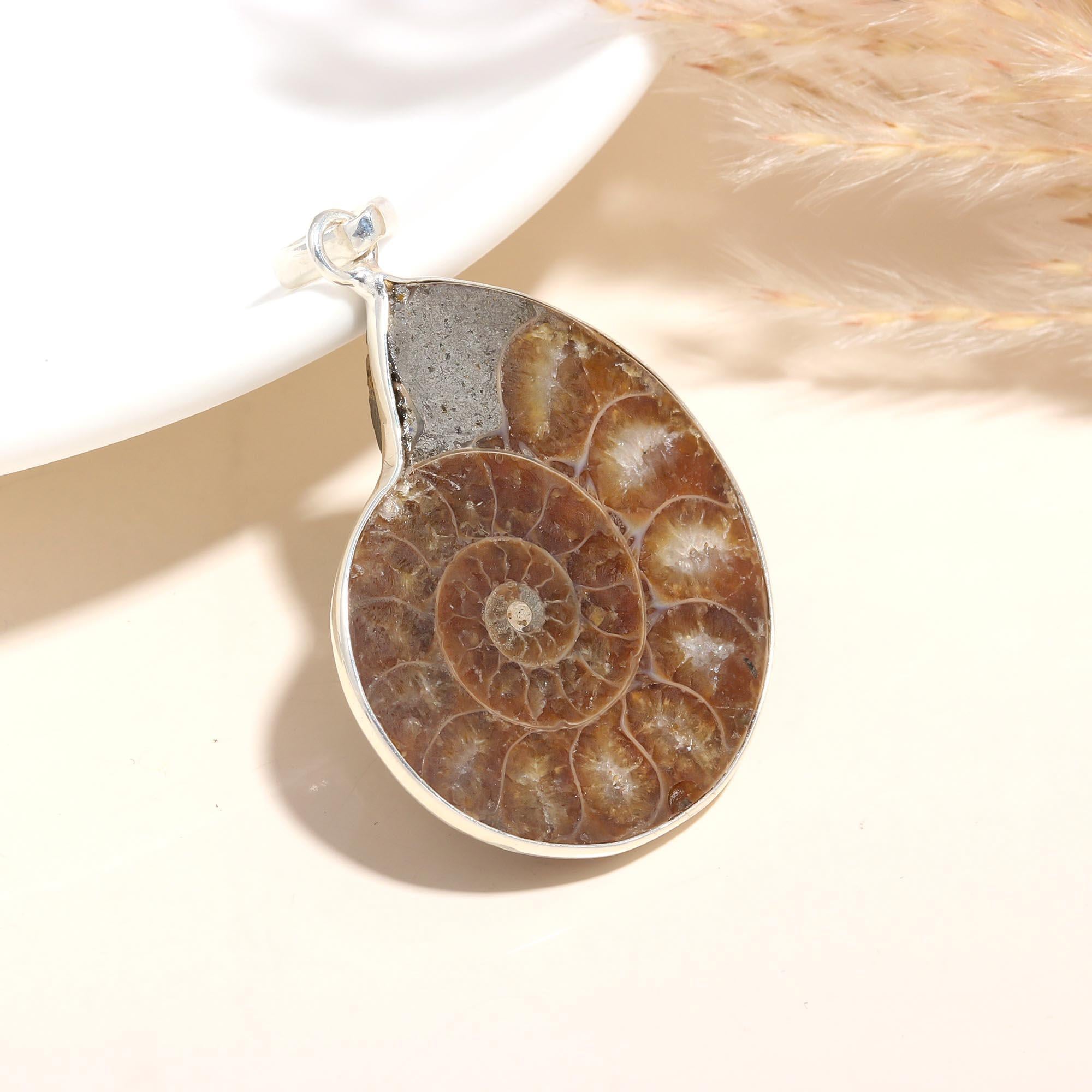 925 Sterling Silver Natural Spiral Shell Ammonite Fossil Pendant