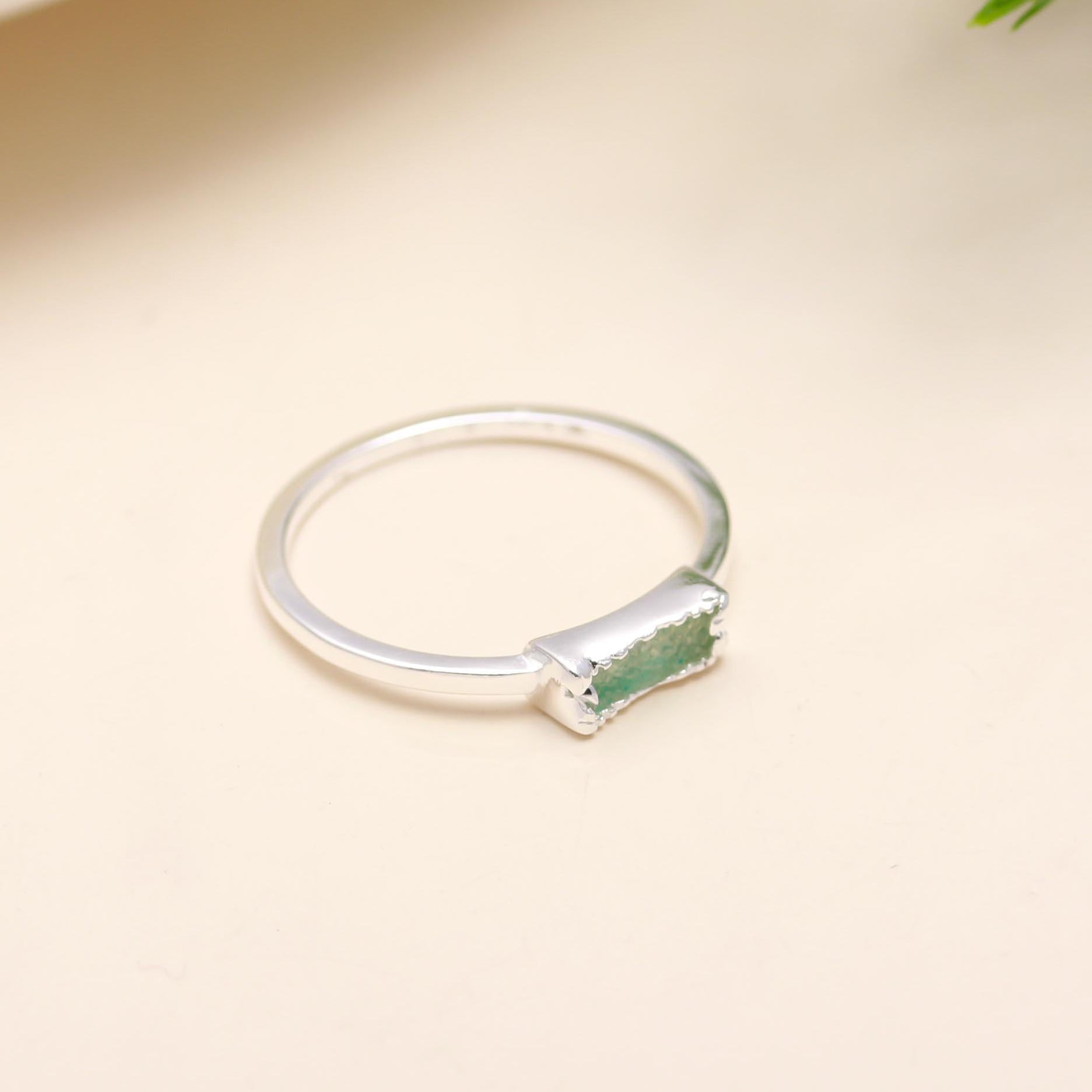 The Verdant Stardust: Green Drusy Bar Silver Ring