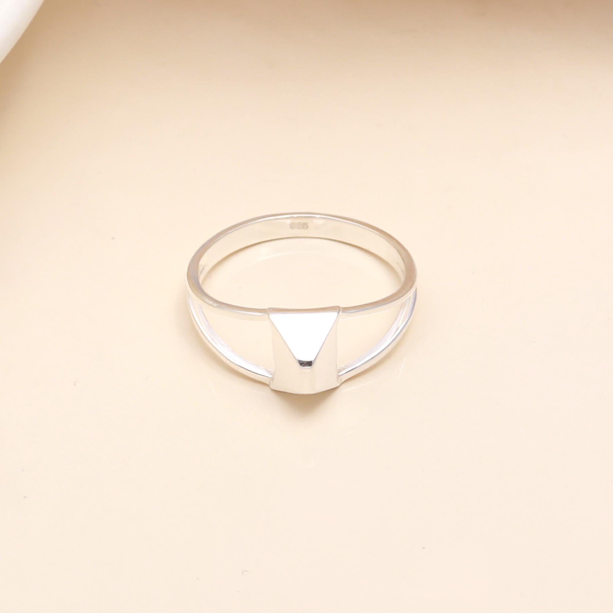 925 Sterling Silver Triangle Minimalist Ring