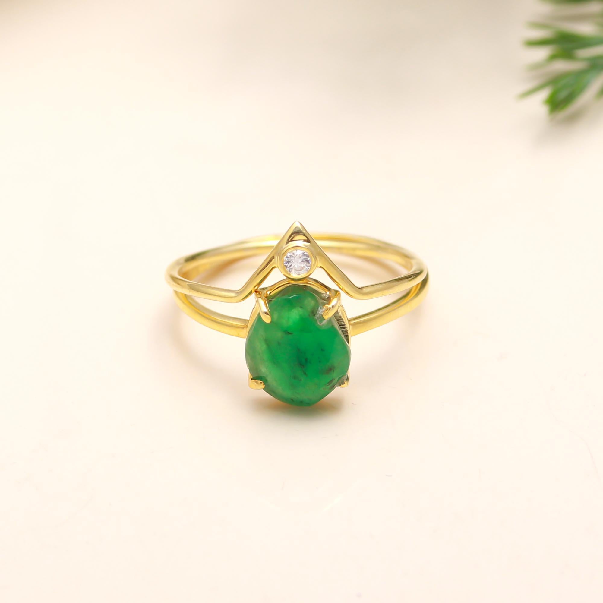 The Verdant Sovereign: Raw Emerald & Zircon Chevron Ring Set