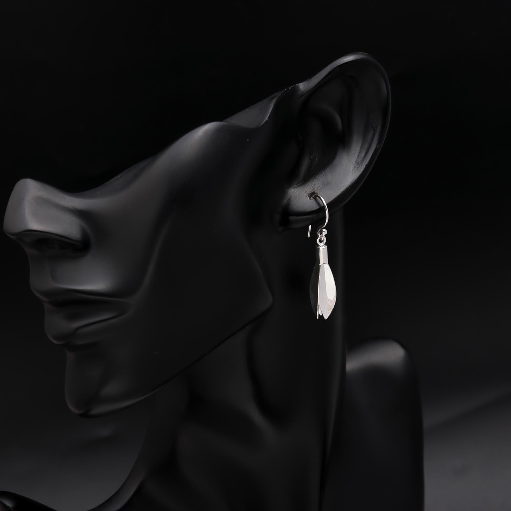 925 Sterling Silver Tulip Drop Earrings