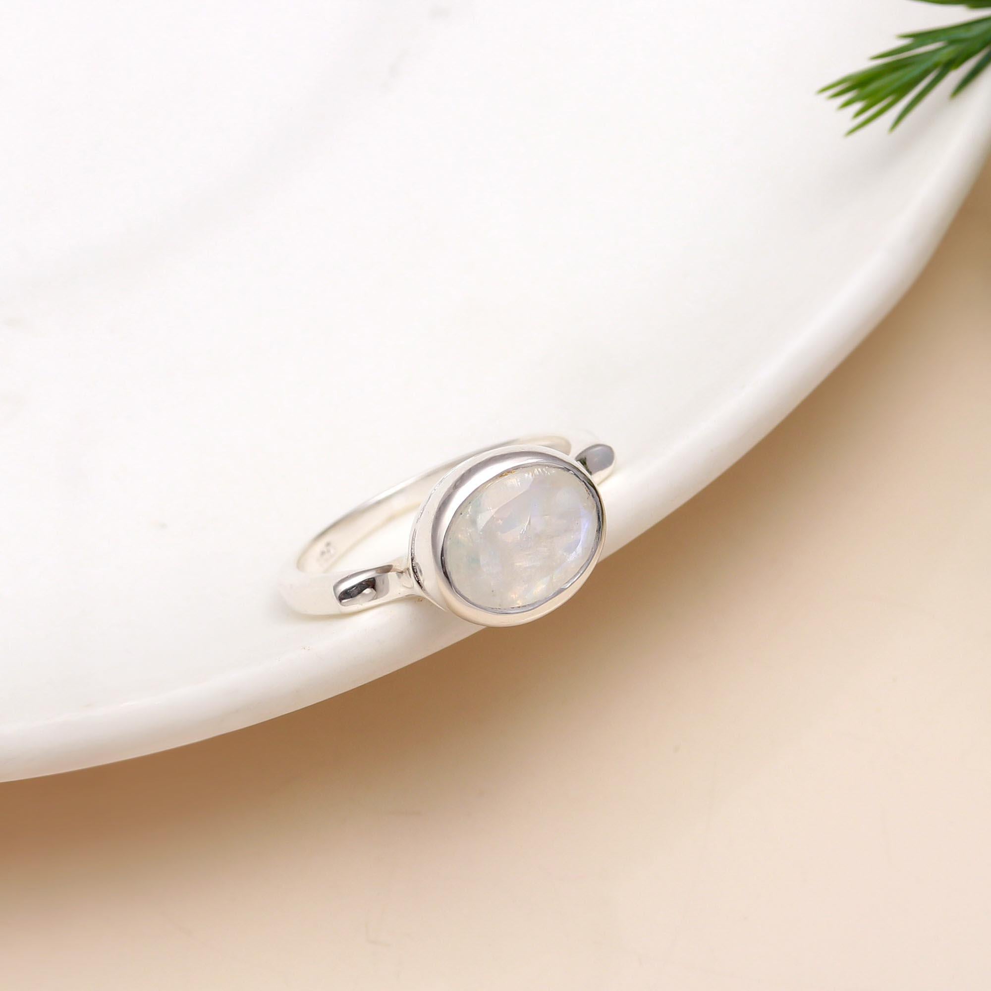 925 Silver Rainbow Moonstone Ring