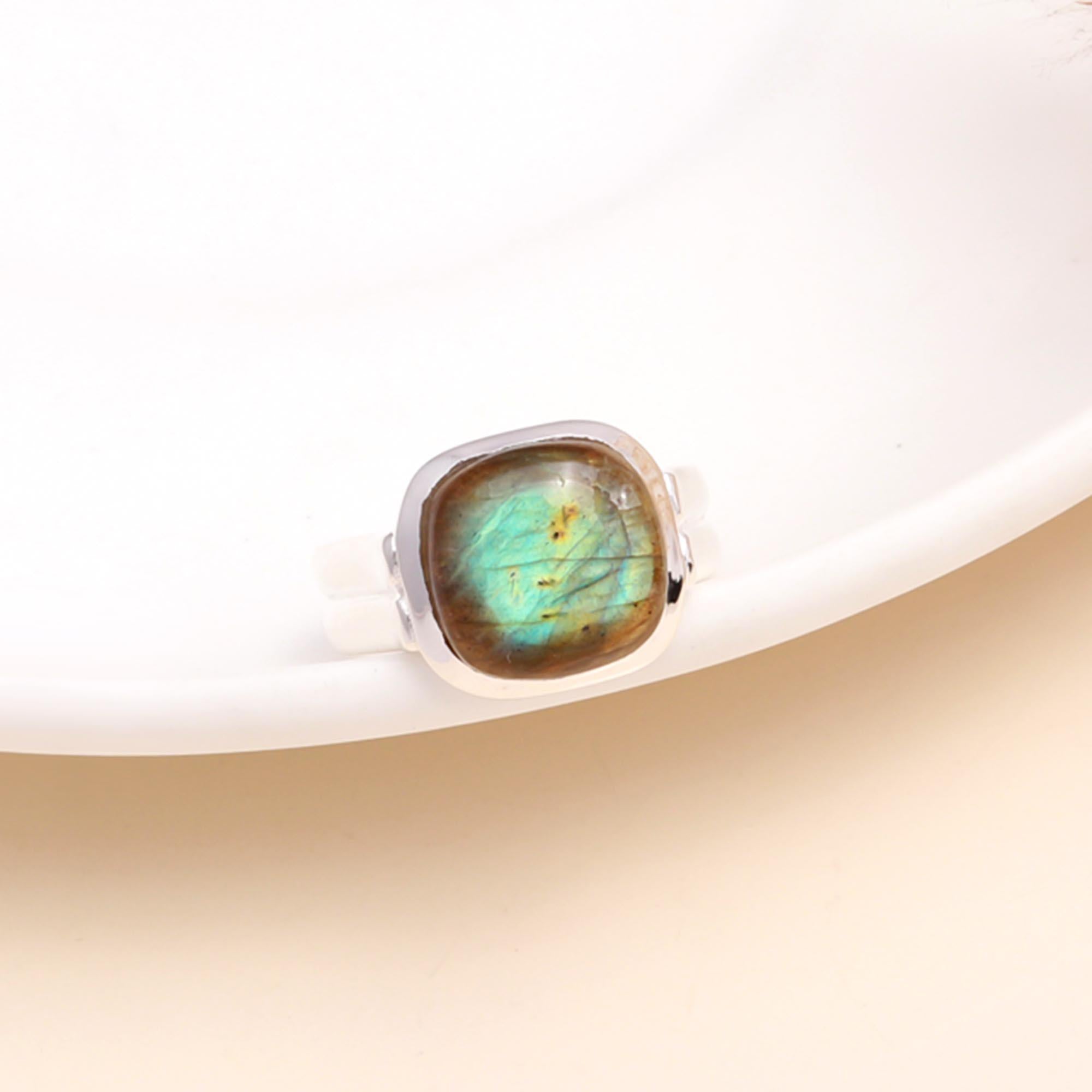 925 Sterling Silver Labradorite Ring