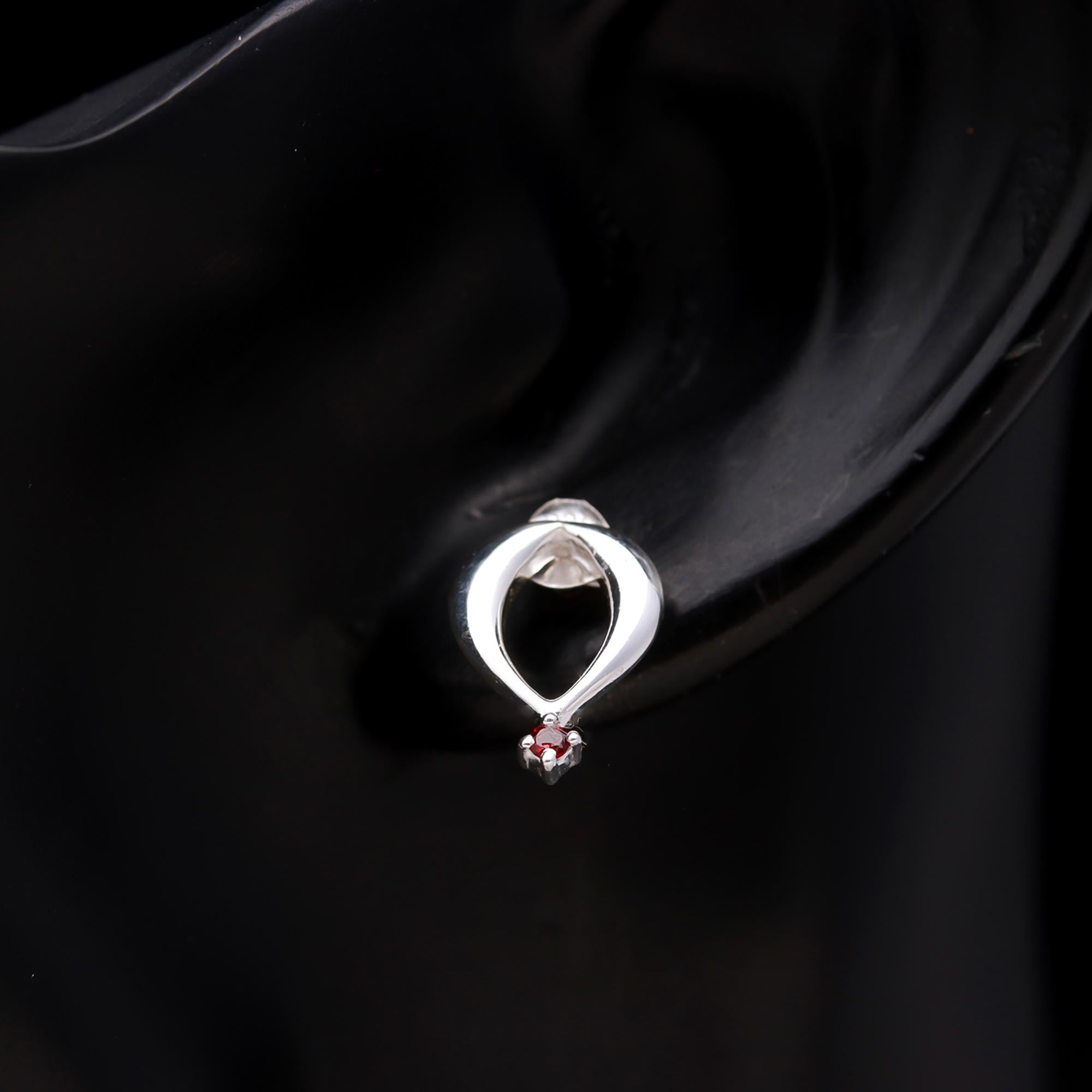 925 Silver Teardrop Stud Earrings