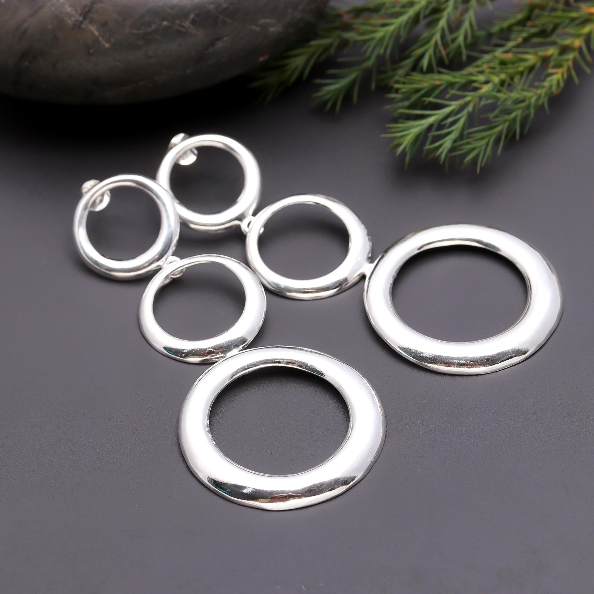 925 Silver Bold Linked Circle Drop Earrings