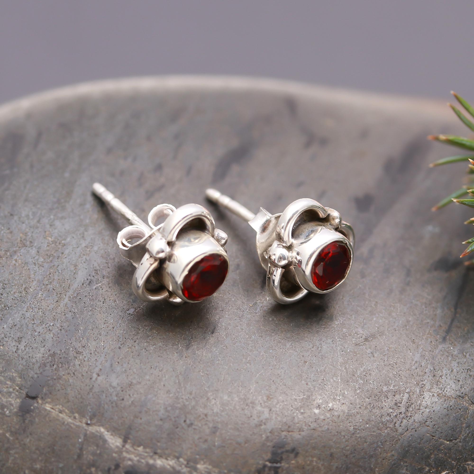 925 Silver Round Garnet Stud Earrings