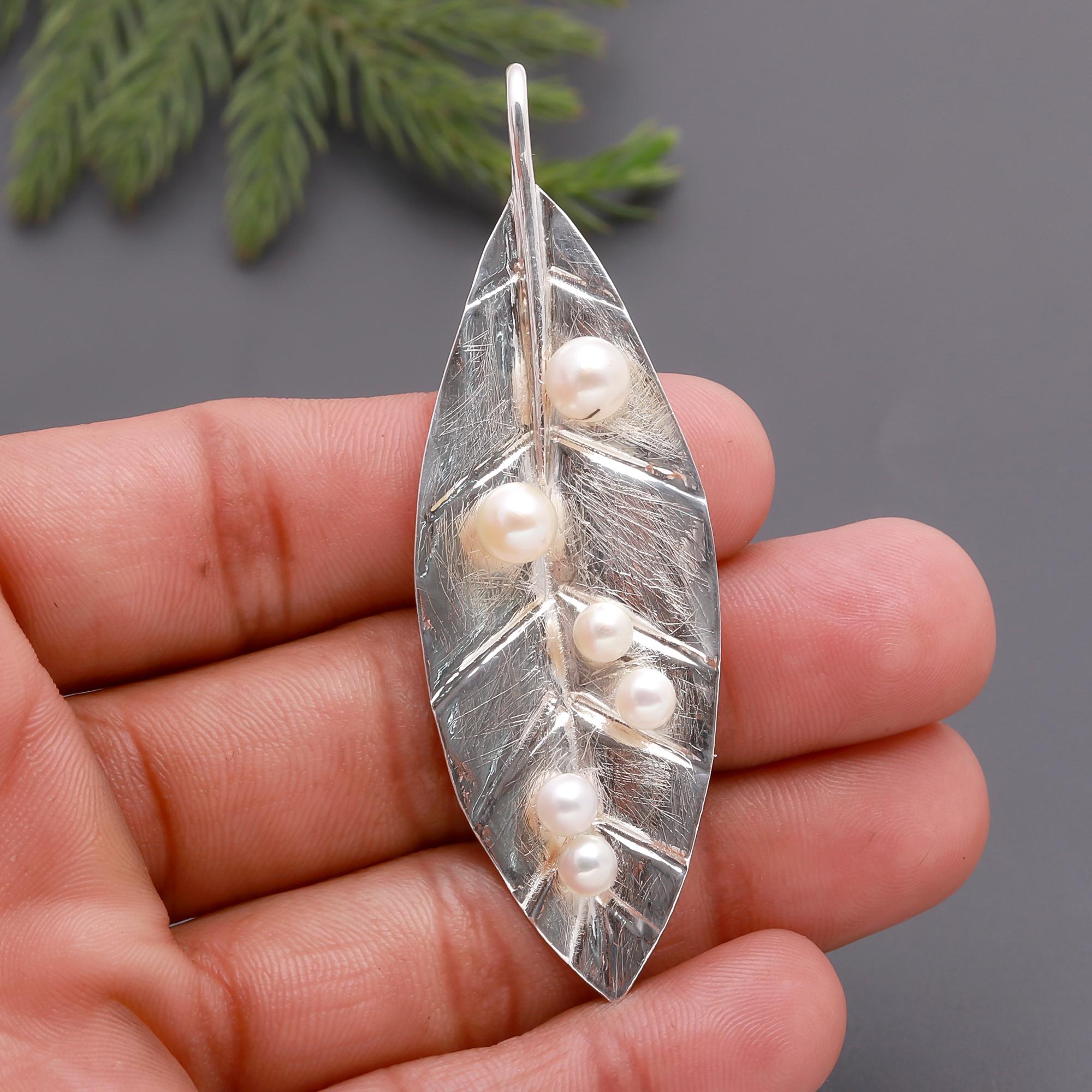 925 Silver Leaf Freshwater Pearls Pendant