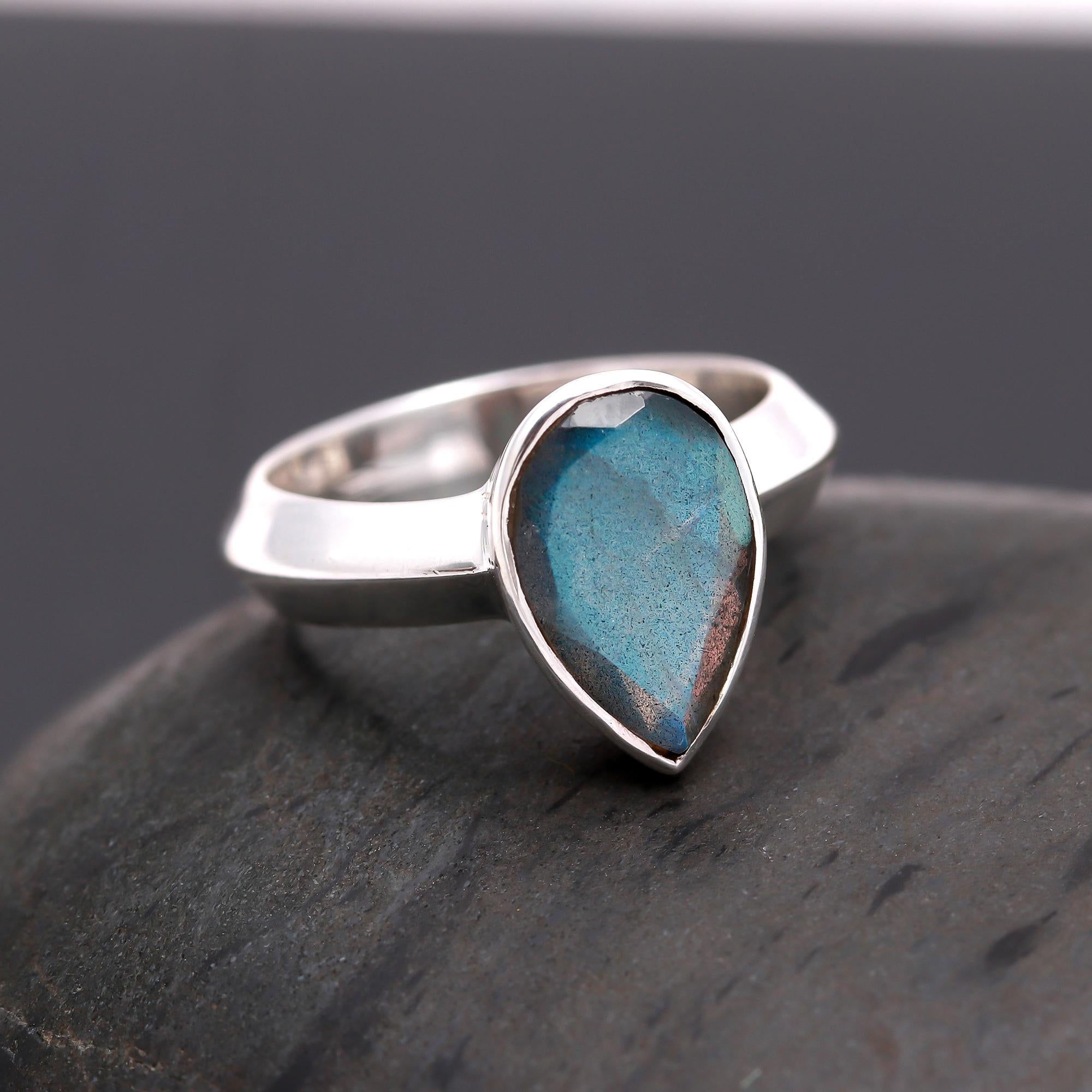 925 Silver Labradorite Ring