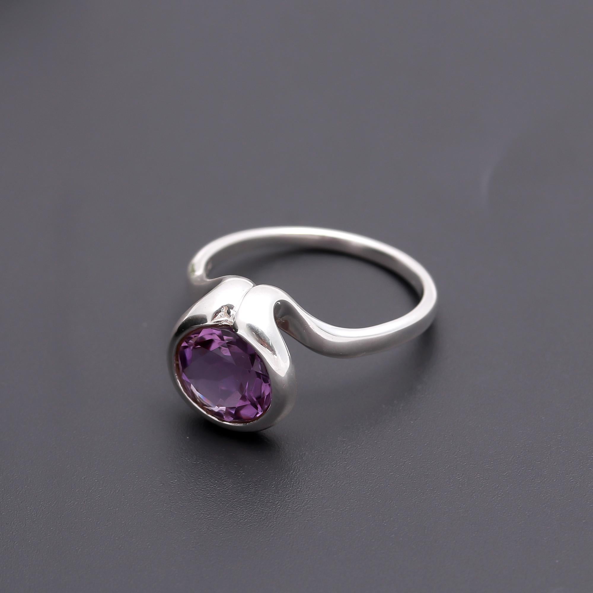 925 Silver Amethyst Swirl Ring
