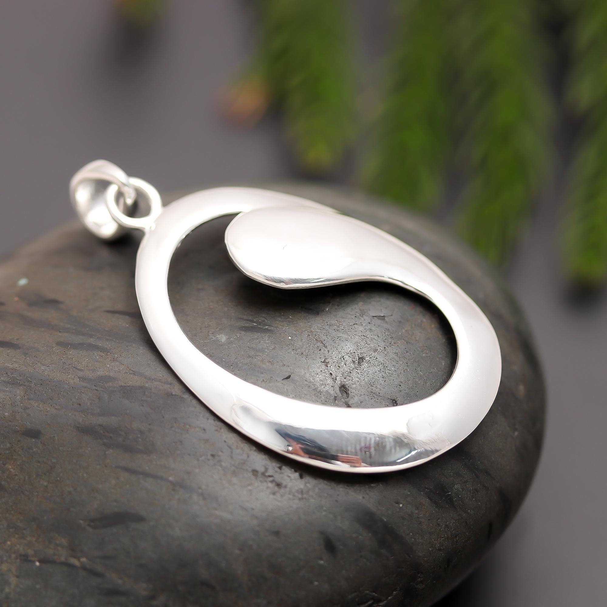 925 Silver Modern Abstract Oval Pendant