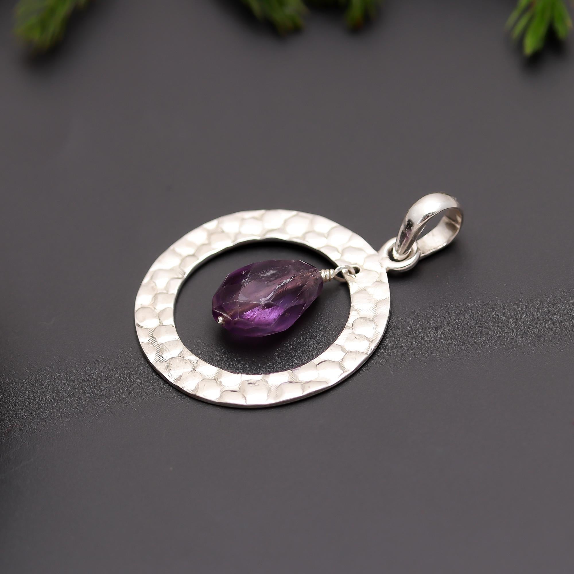 925 Silver Hammered Circle Raw Amethyst Drop Pendant