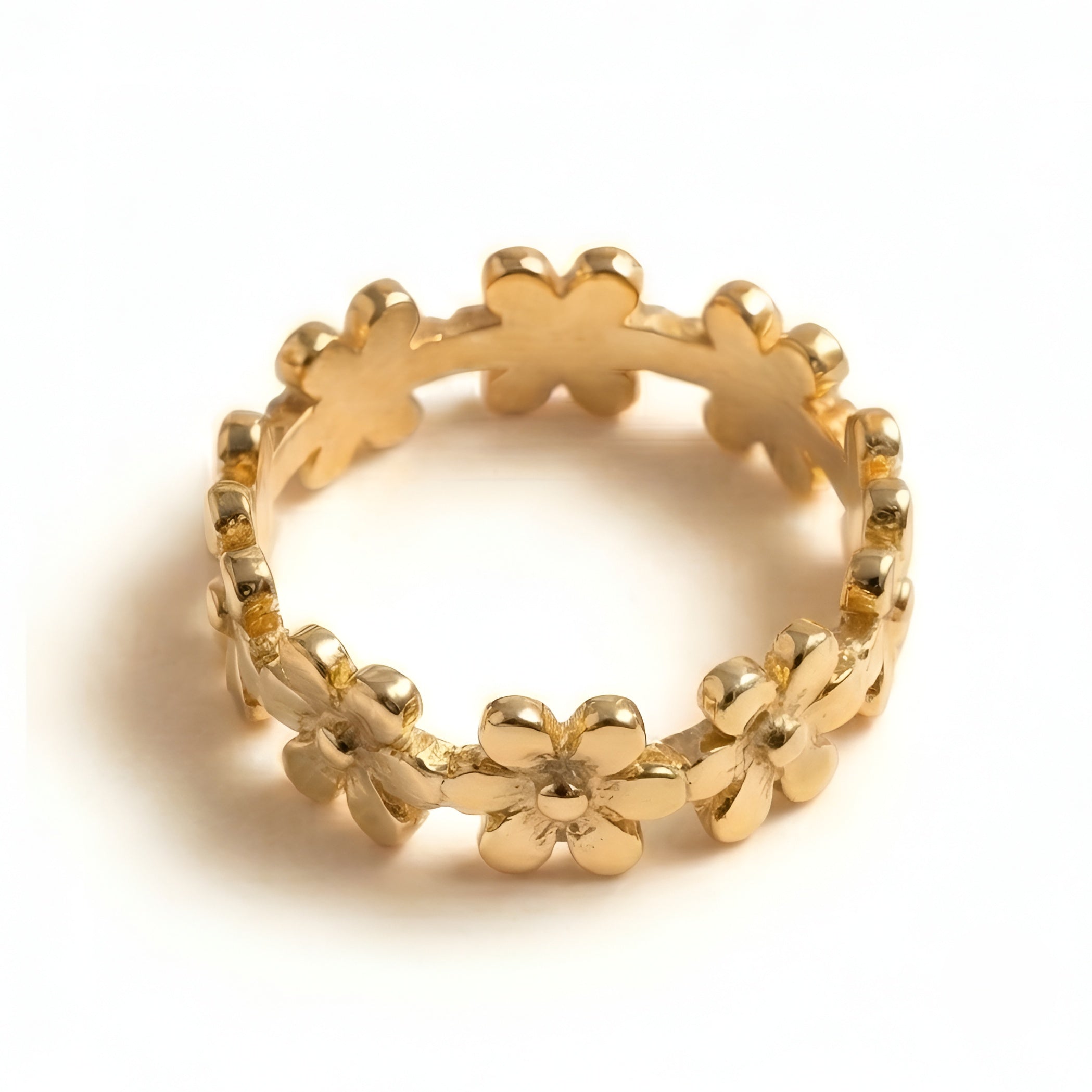 The Hanami Ring: Daisy Flower Band Ring