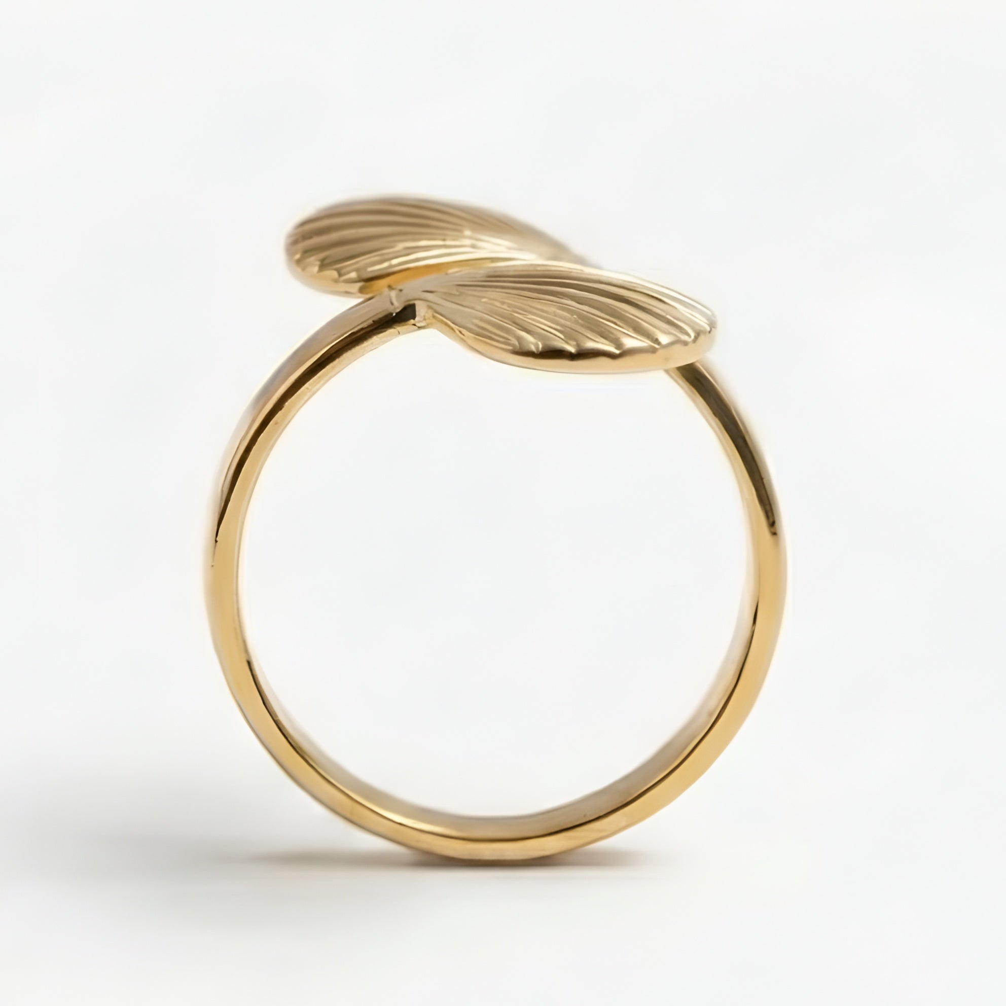 The Aphrodite Shell: Scallop Bypass Statement Ring