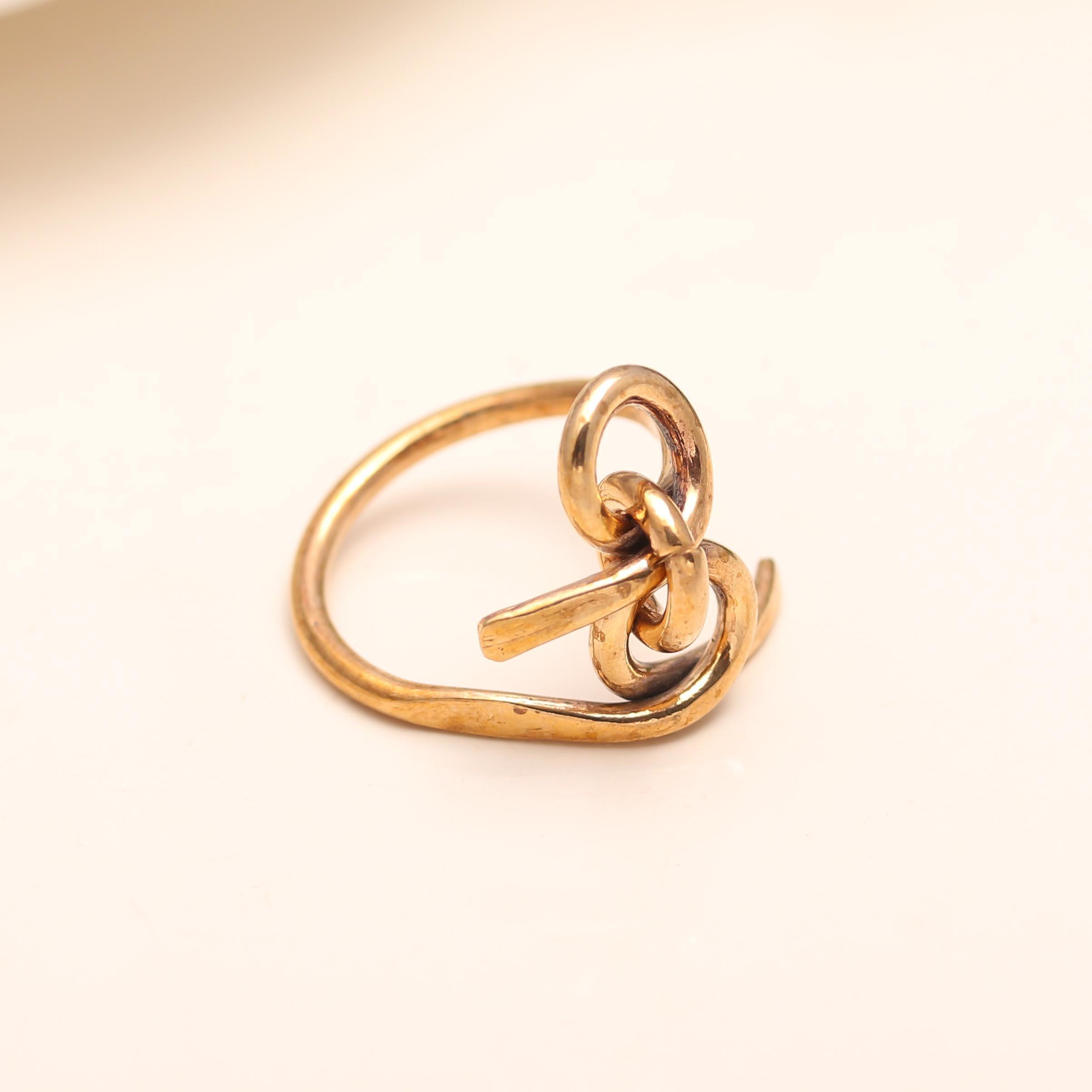 925 Silver Interlocking Loop Ring