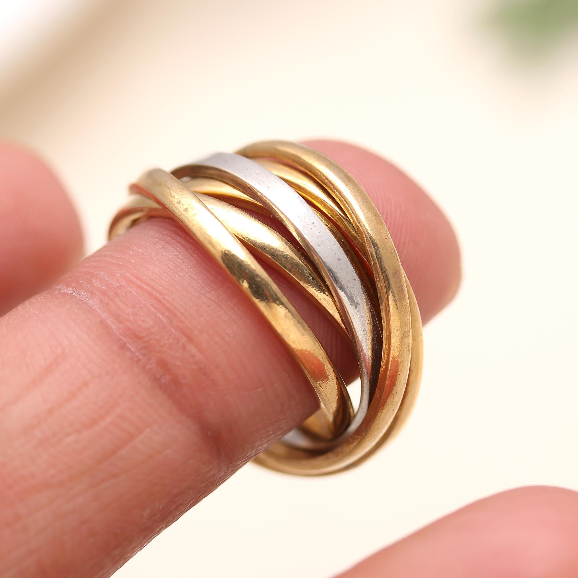 The Sleek Multi-Tone: Smooth Mixed Metal Rolling Ring