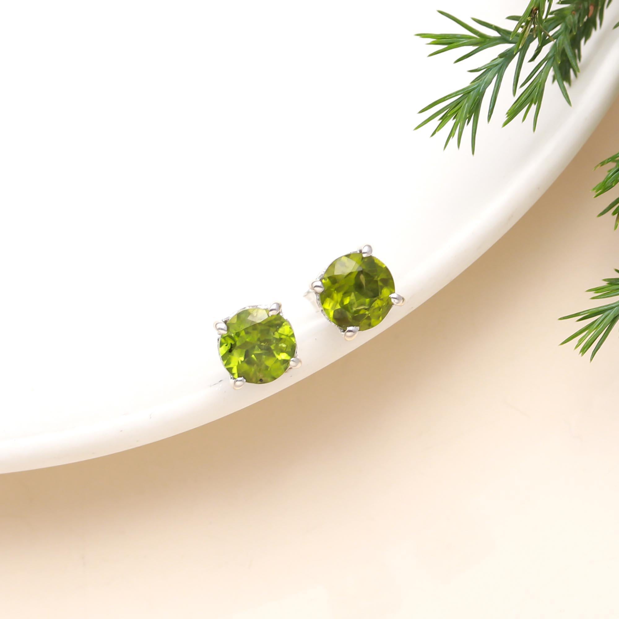 925 Sterling Silver Natural Peridot Round Stud Earring