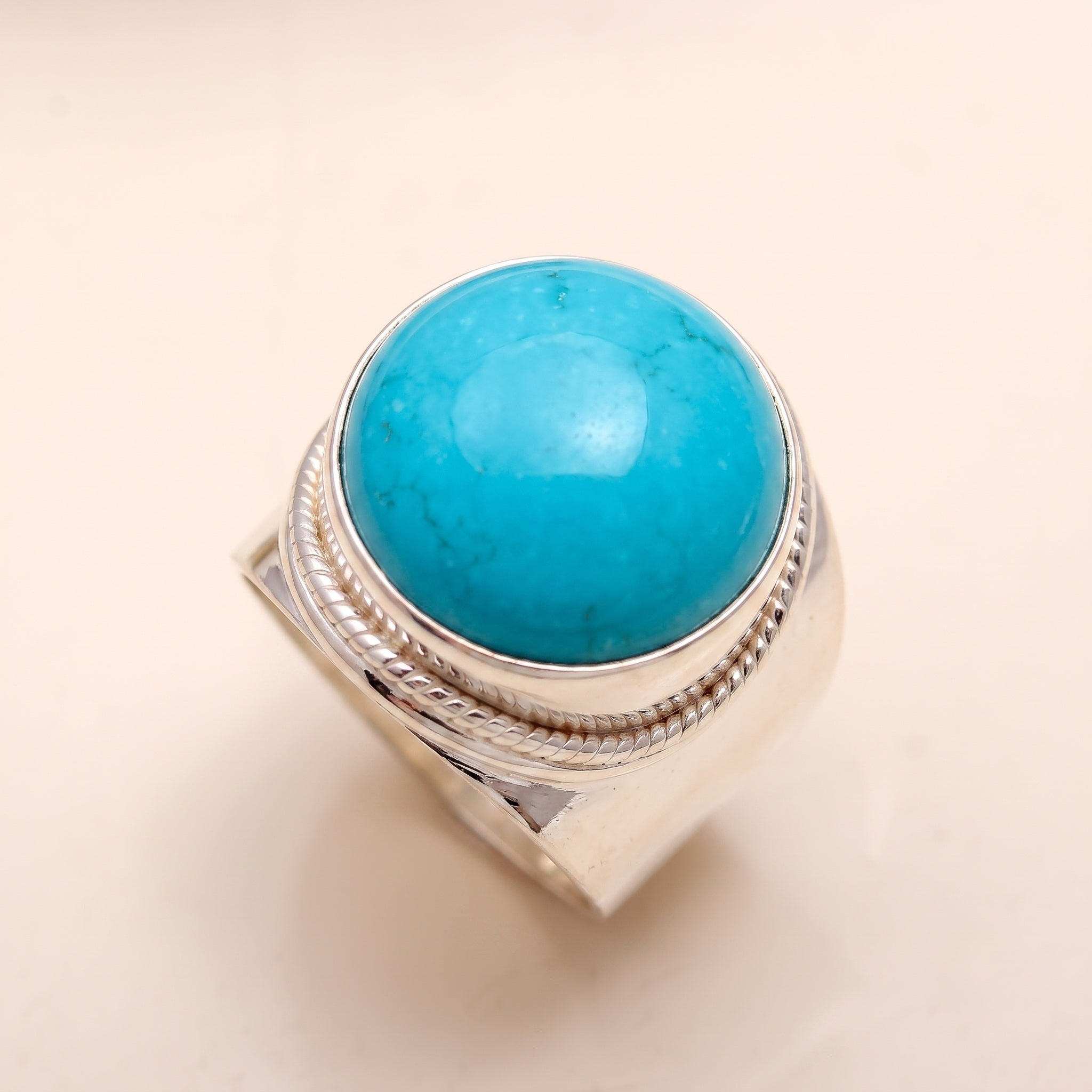 925 Silver Oval Moonstone Ring