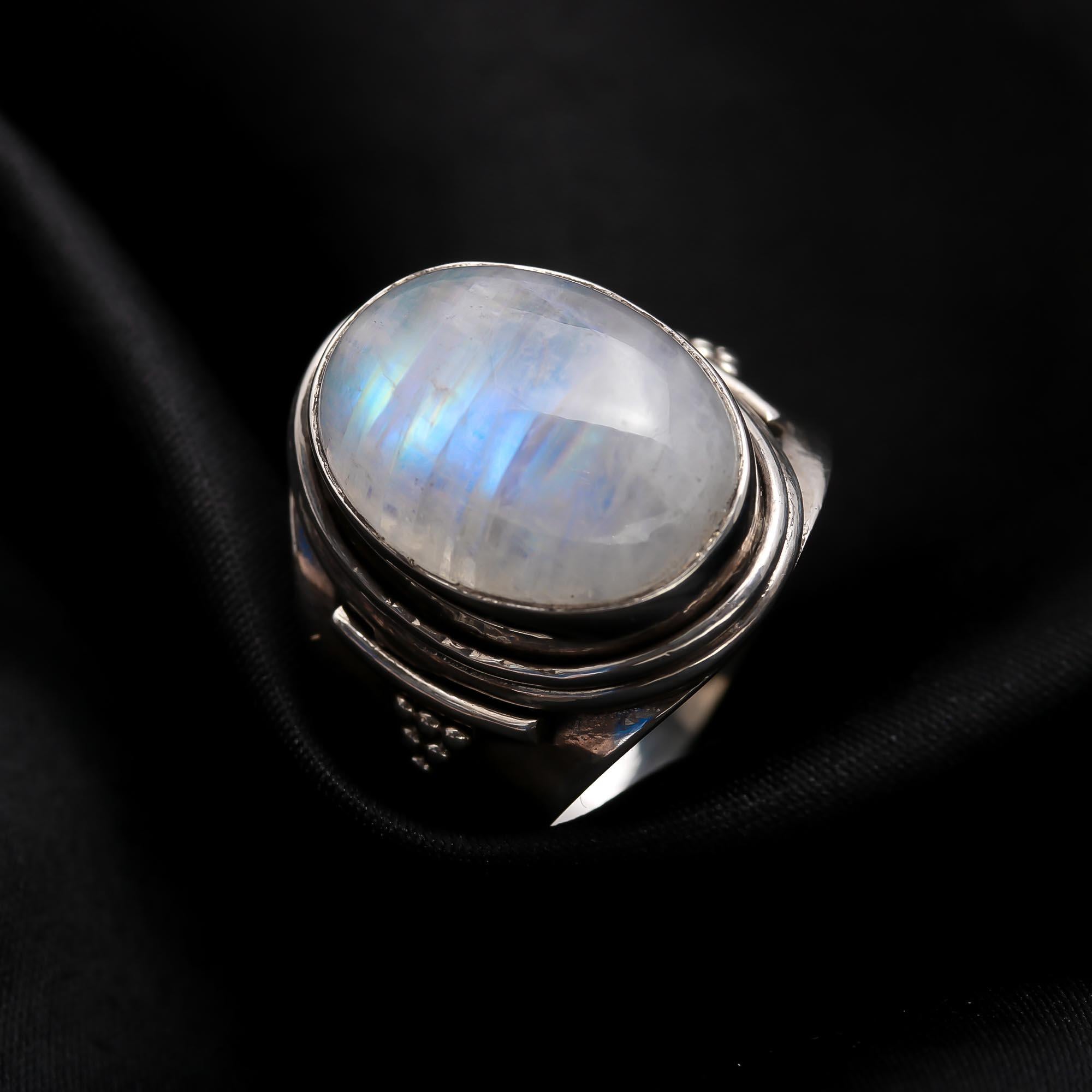 925 Silver Oval Moonstone Ring