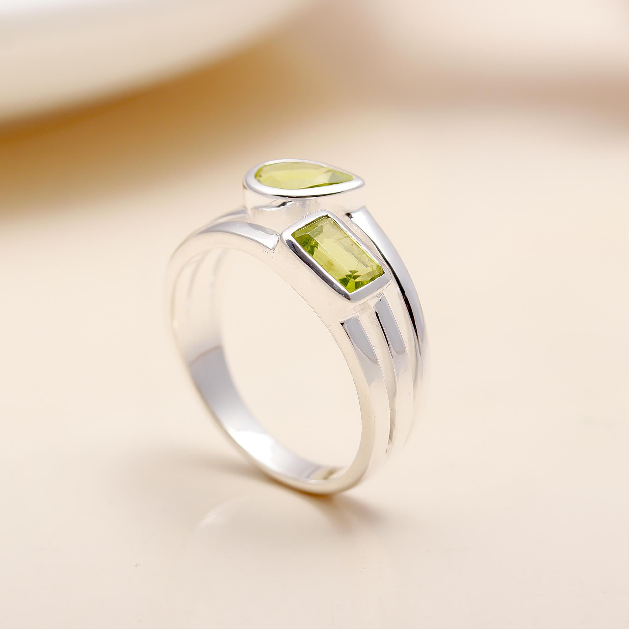 Designer 925 Sterling Silver Peridot Ring