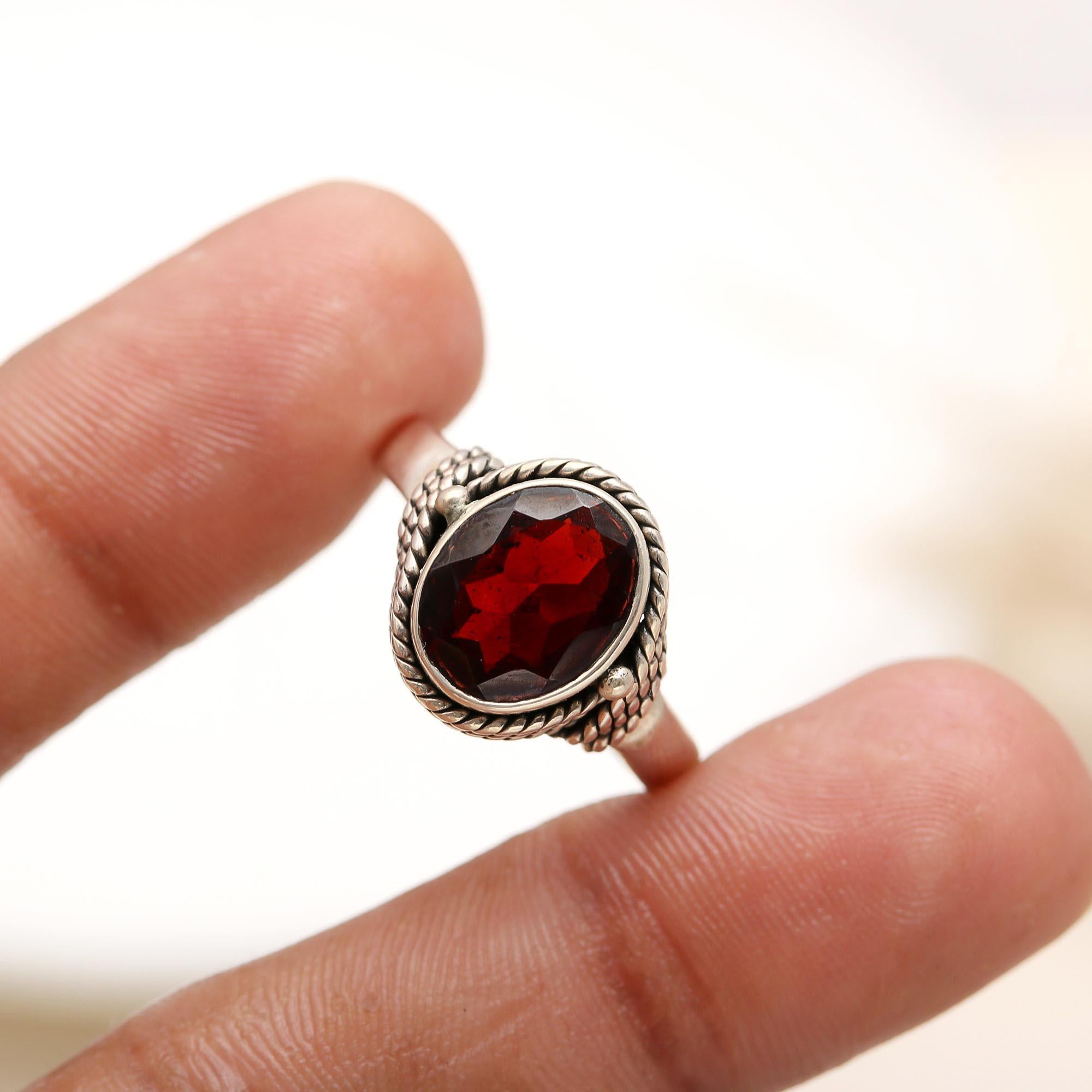 925 Silver Oval Garnet Ring
