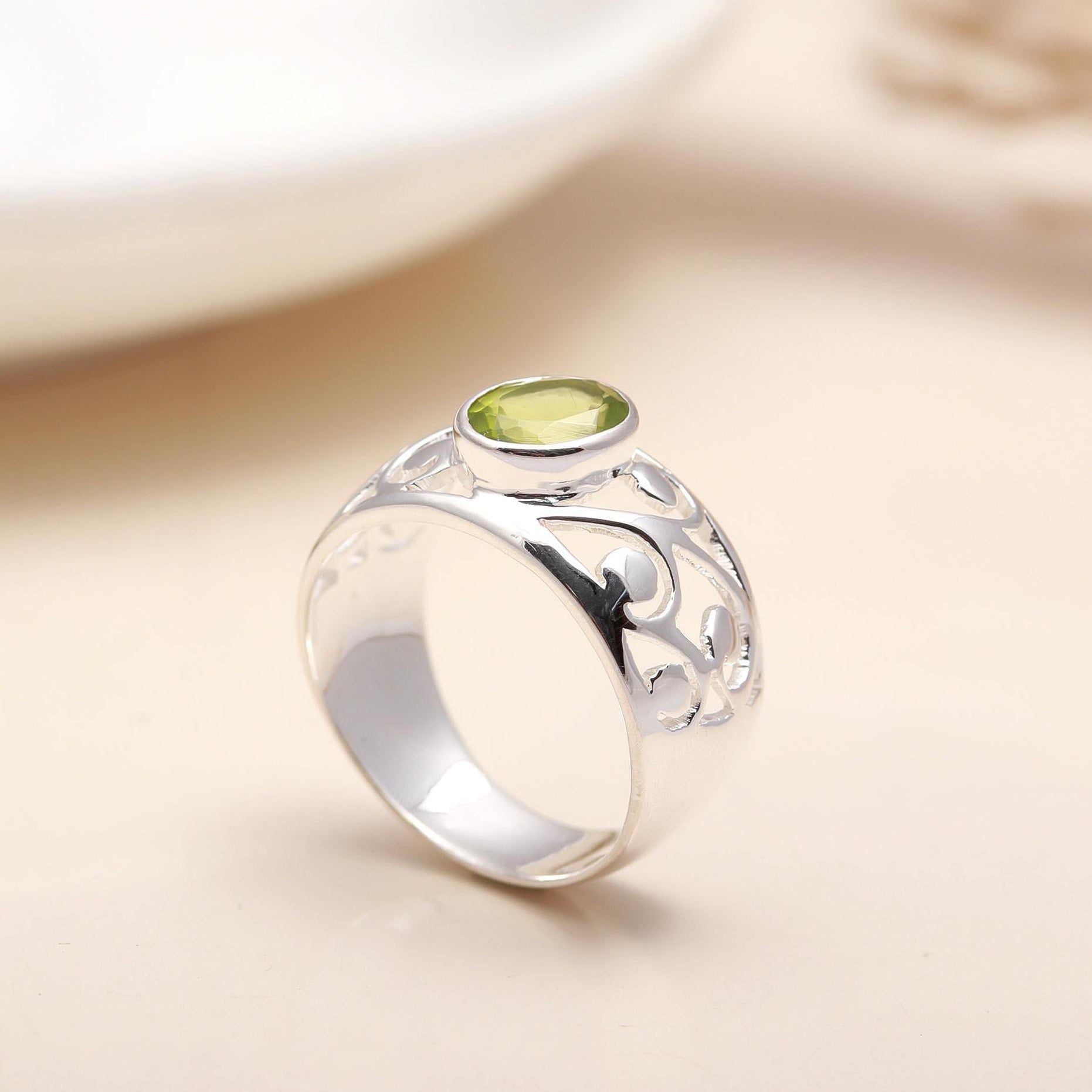 925 Silver Peridot Filigree Ring