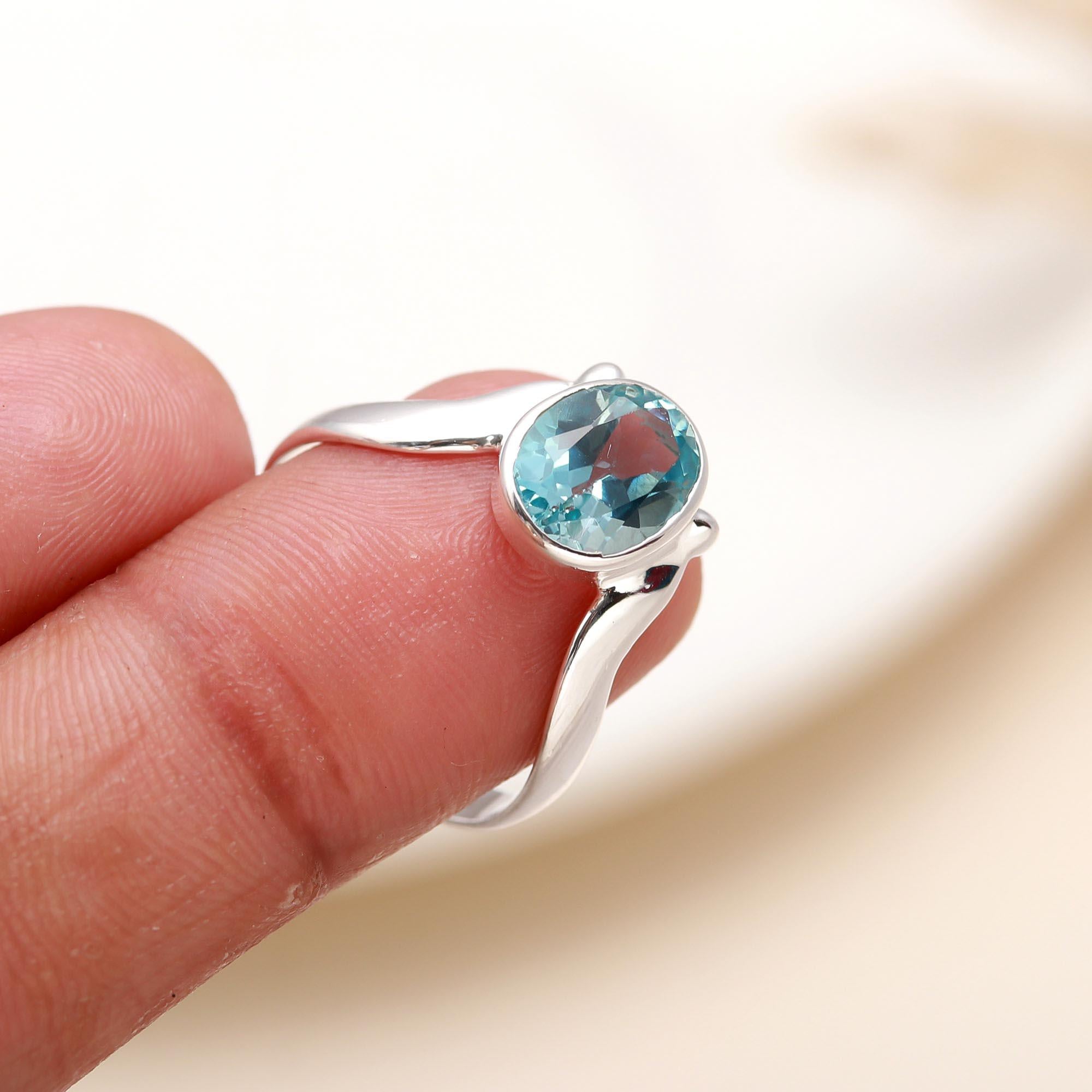 925 Silver Oval Blue Topaz Ring