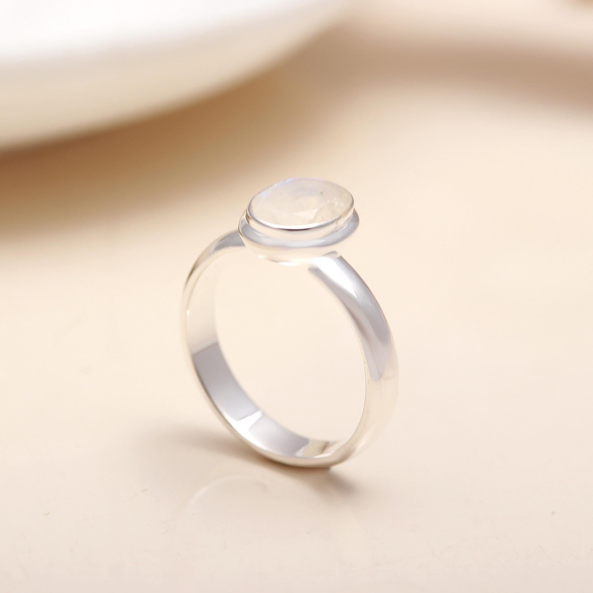 925 Silver Rainbow Moonstone Ring