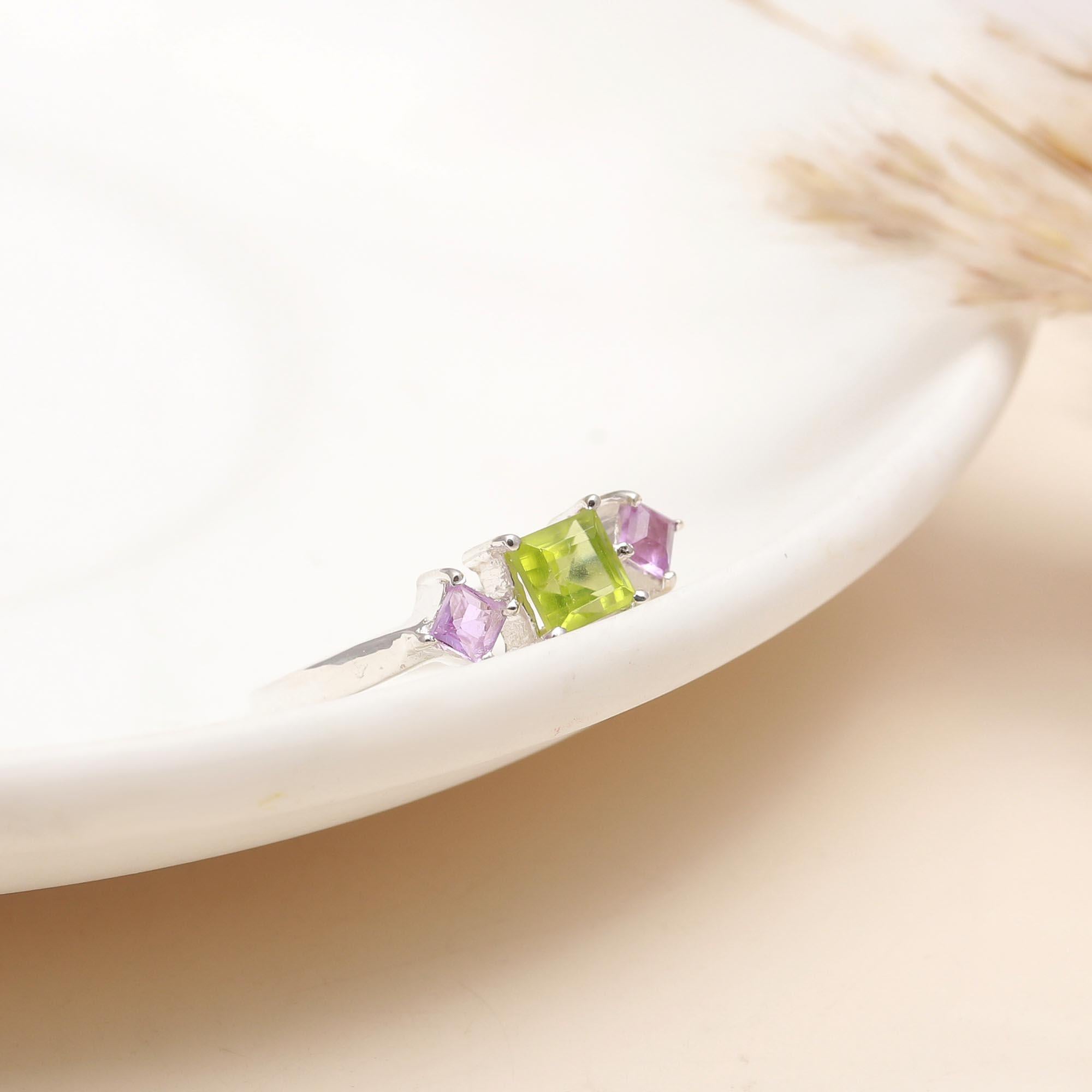 925 Silver Peridot Ring